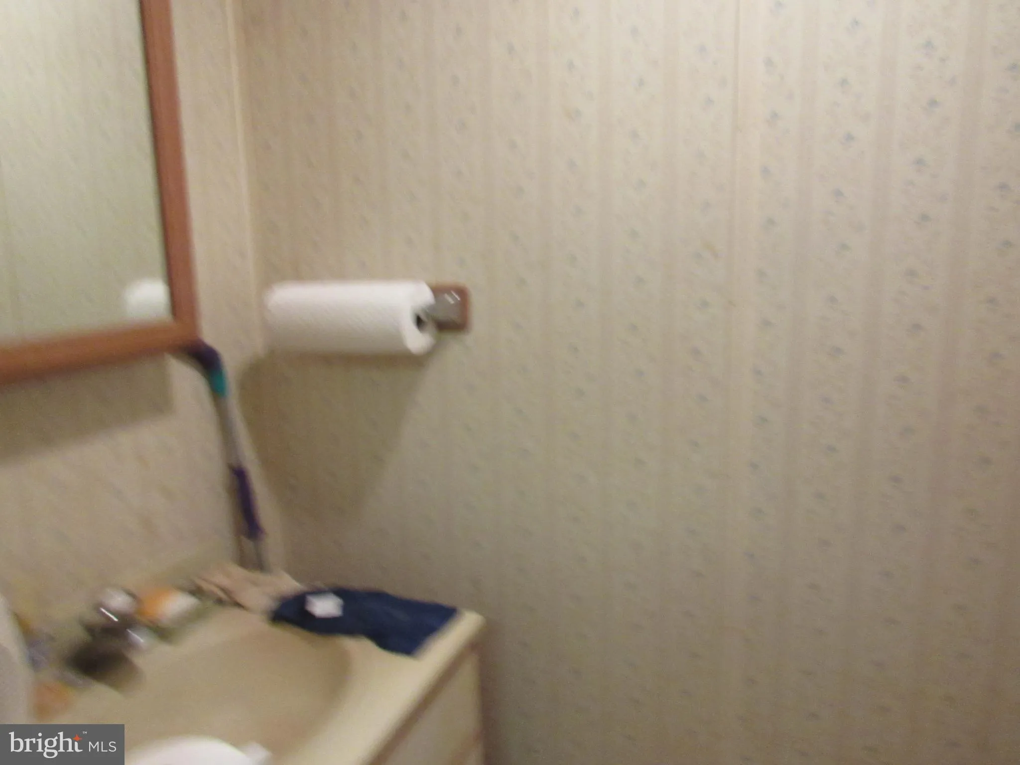 York, Pennsylvania 17401, United States, 5 Bedrooms Bedrooms, ,Residential,Pending,208146