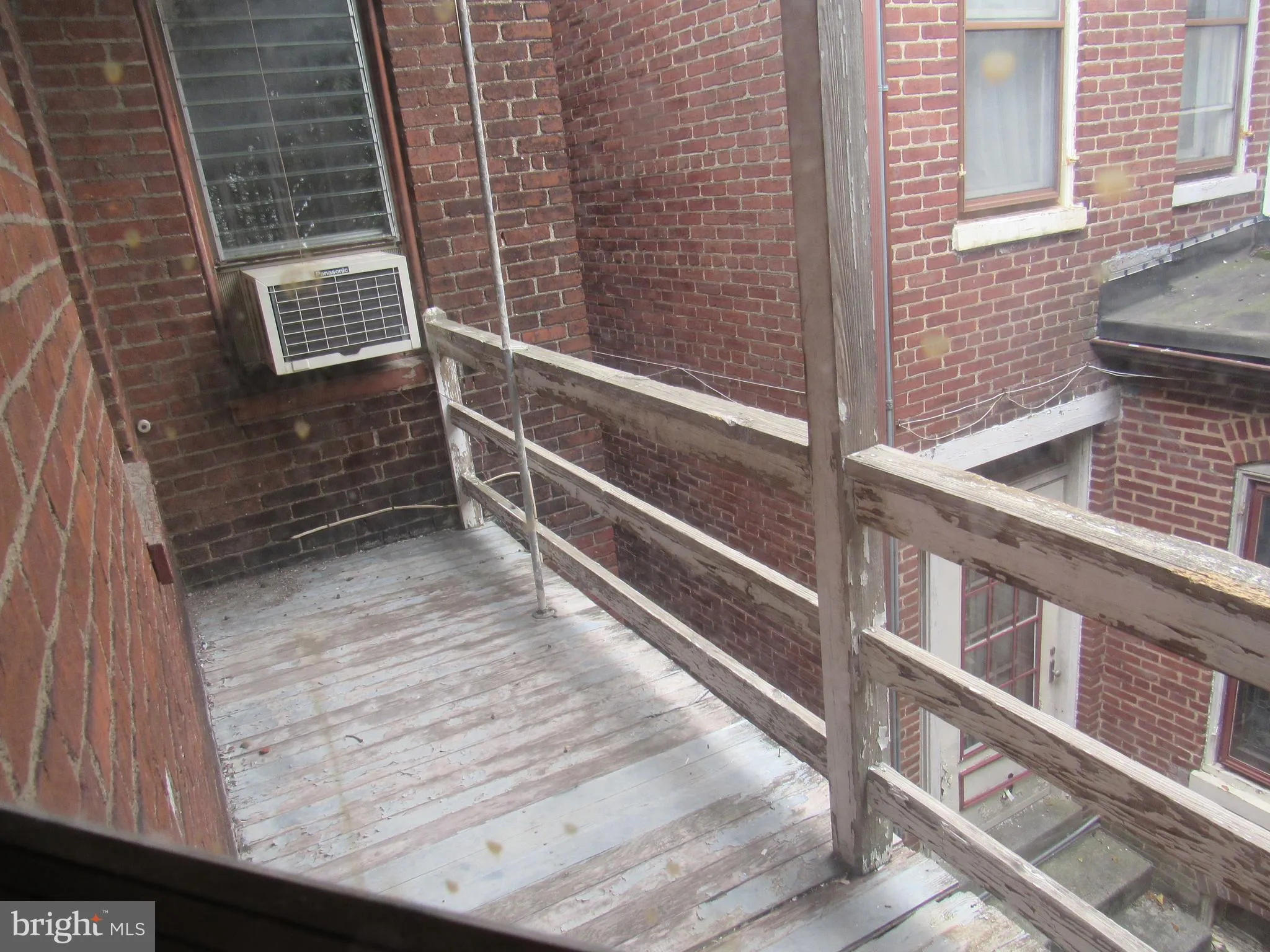 York, Pennsylvania 17401, United States, 5 Bedrooms Bedrooms, ,Residential,Pending,208146