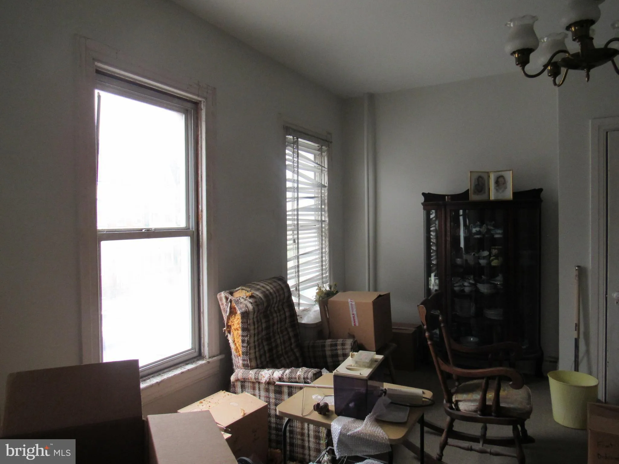 York, Pennsylvania 17401, United States, 5 Bedrooms Bedrooms, ,Residential,Pending,208146