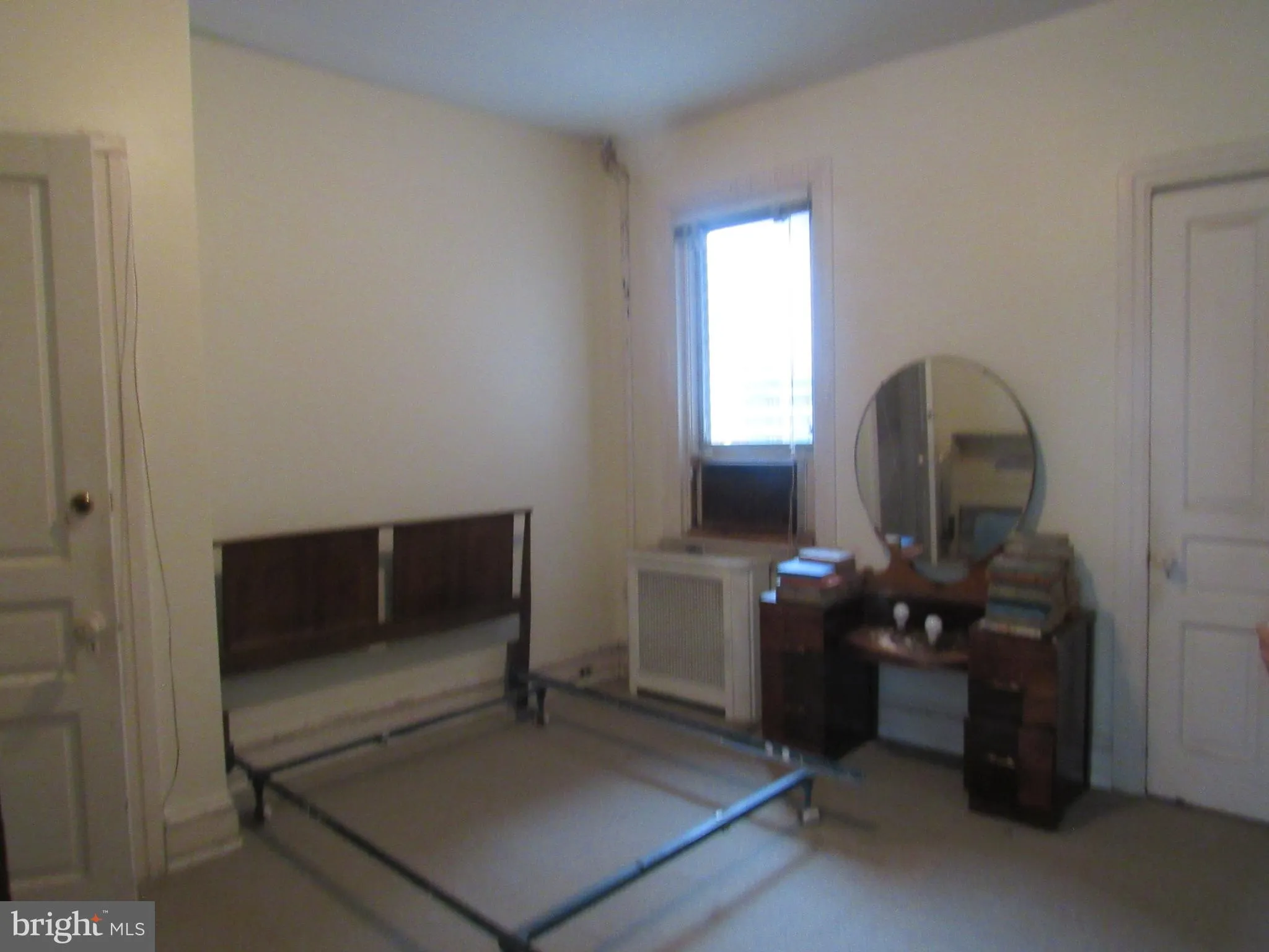 York, Pennsylvania 17401, United States, 5 Bedrooms Bedrooms, ,Residential,Pending,208146