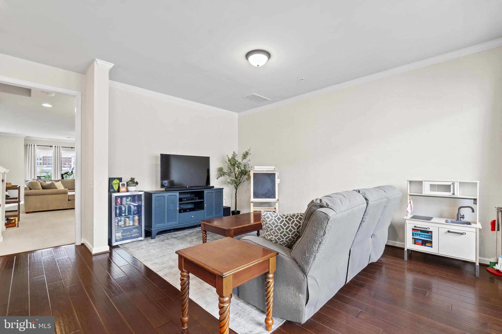 TOWNES AT GOOSE CREEK VILLAGE - Residential