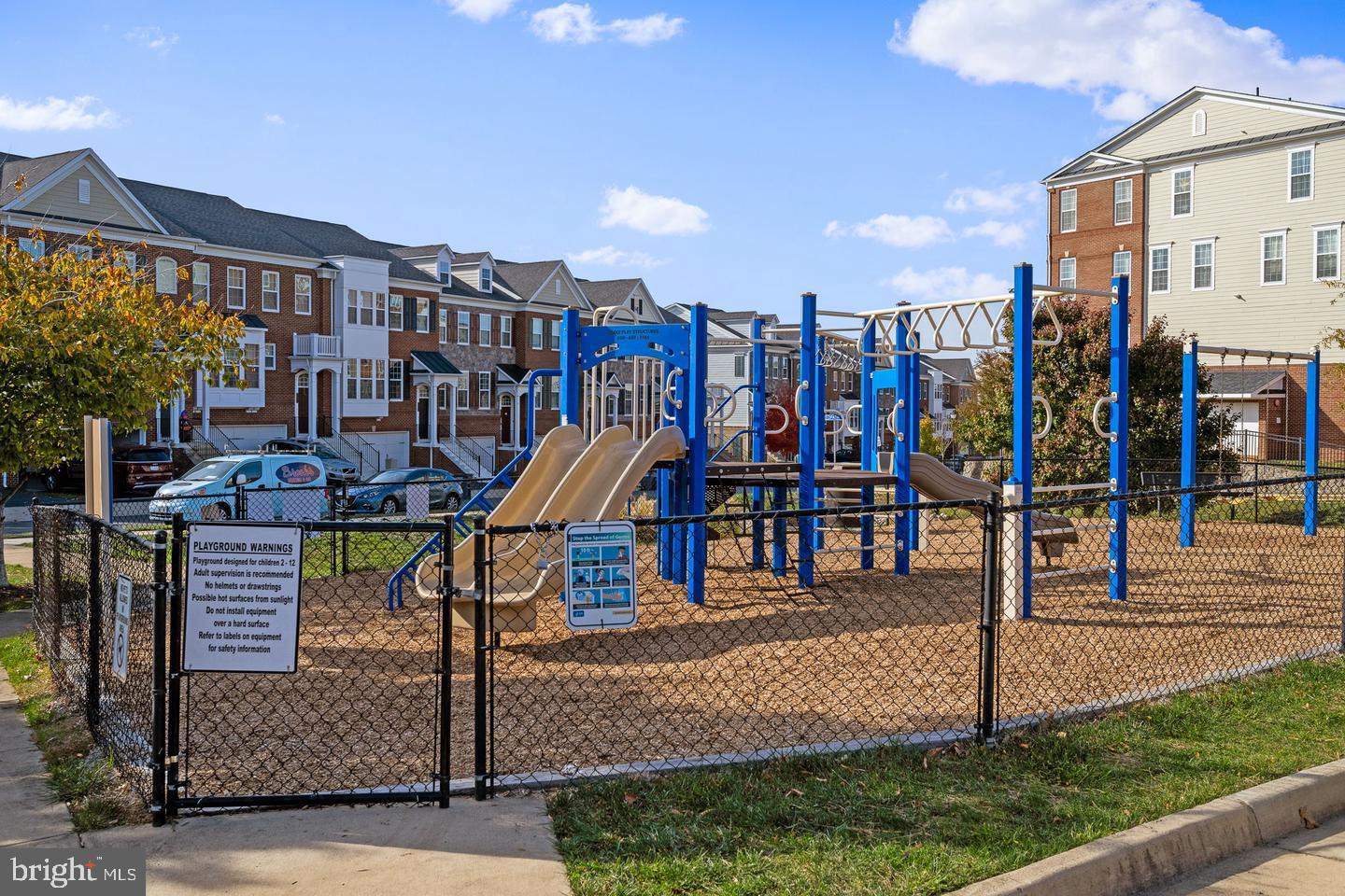 TOWNES AT GOOSE CREEK VILLAGE - Residential