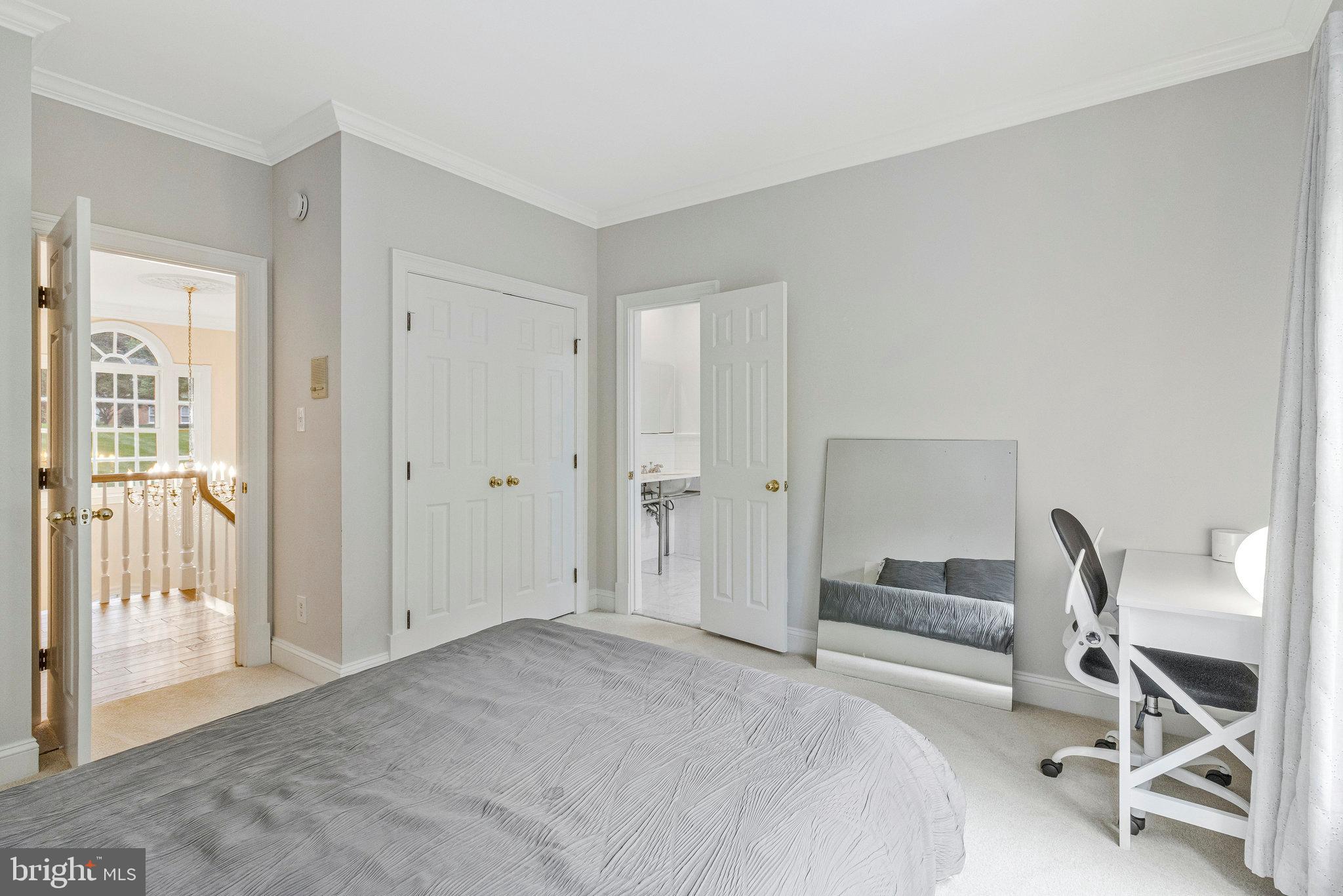 FALCON RIDGE - Residential