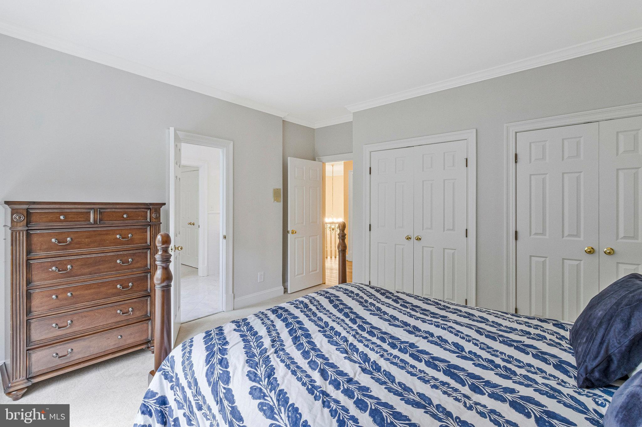 FALCON RIDGE - Residential