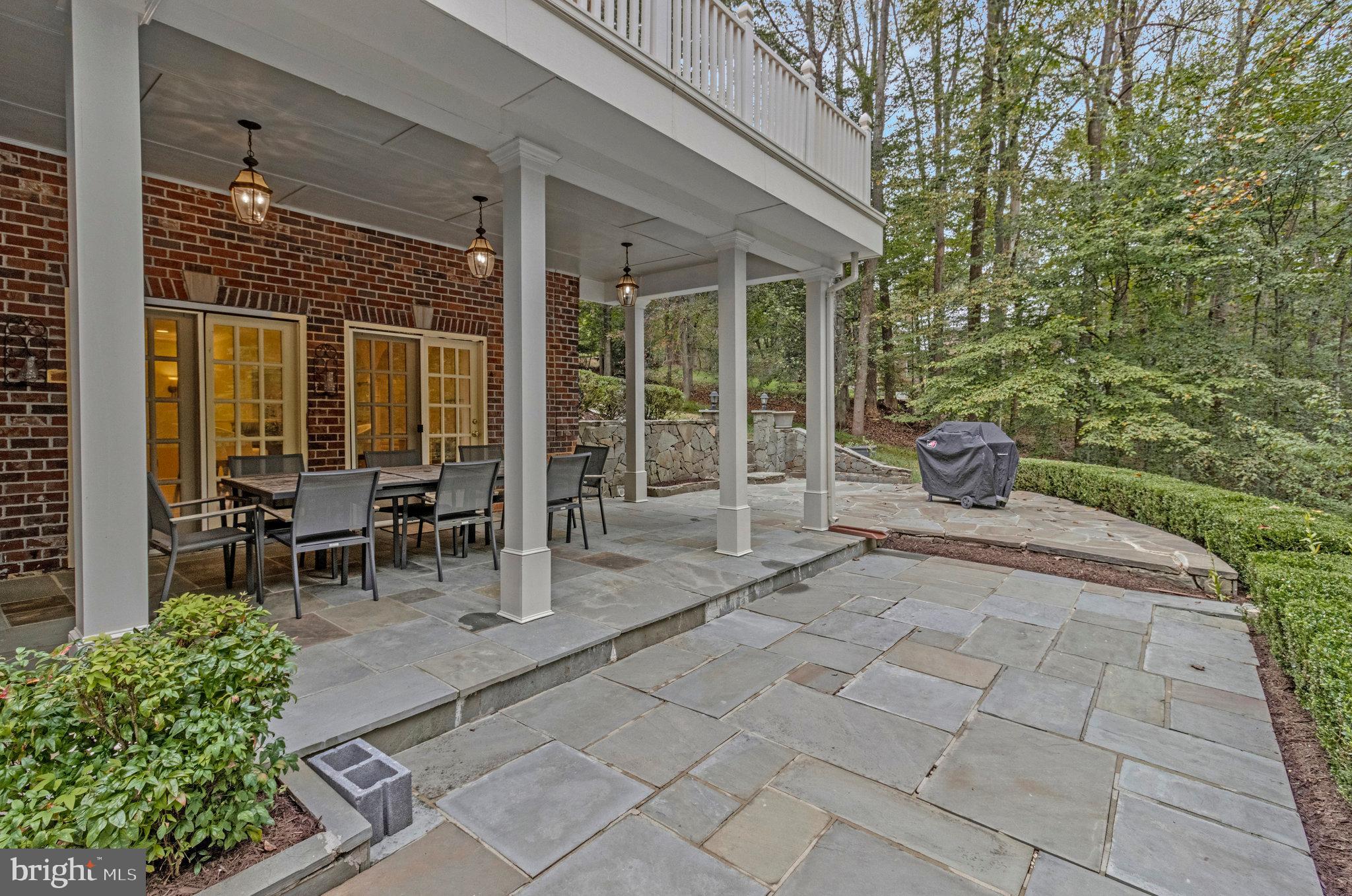 FALCON RIDGE - Residential