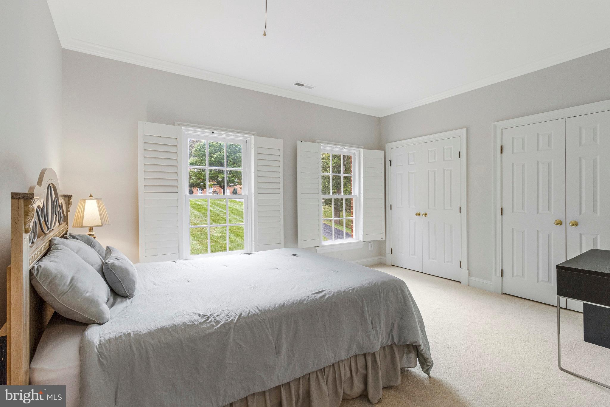 FALCON RIDGE - Residential