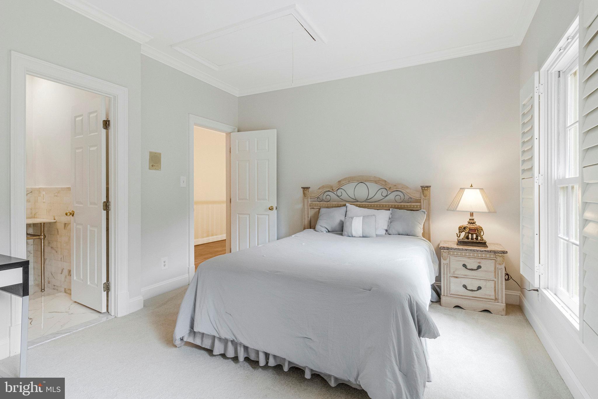 FALCON RIDGE - Residential