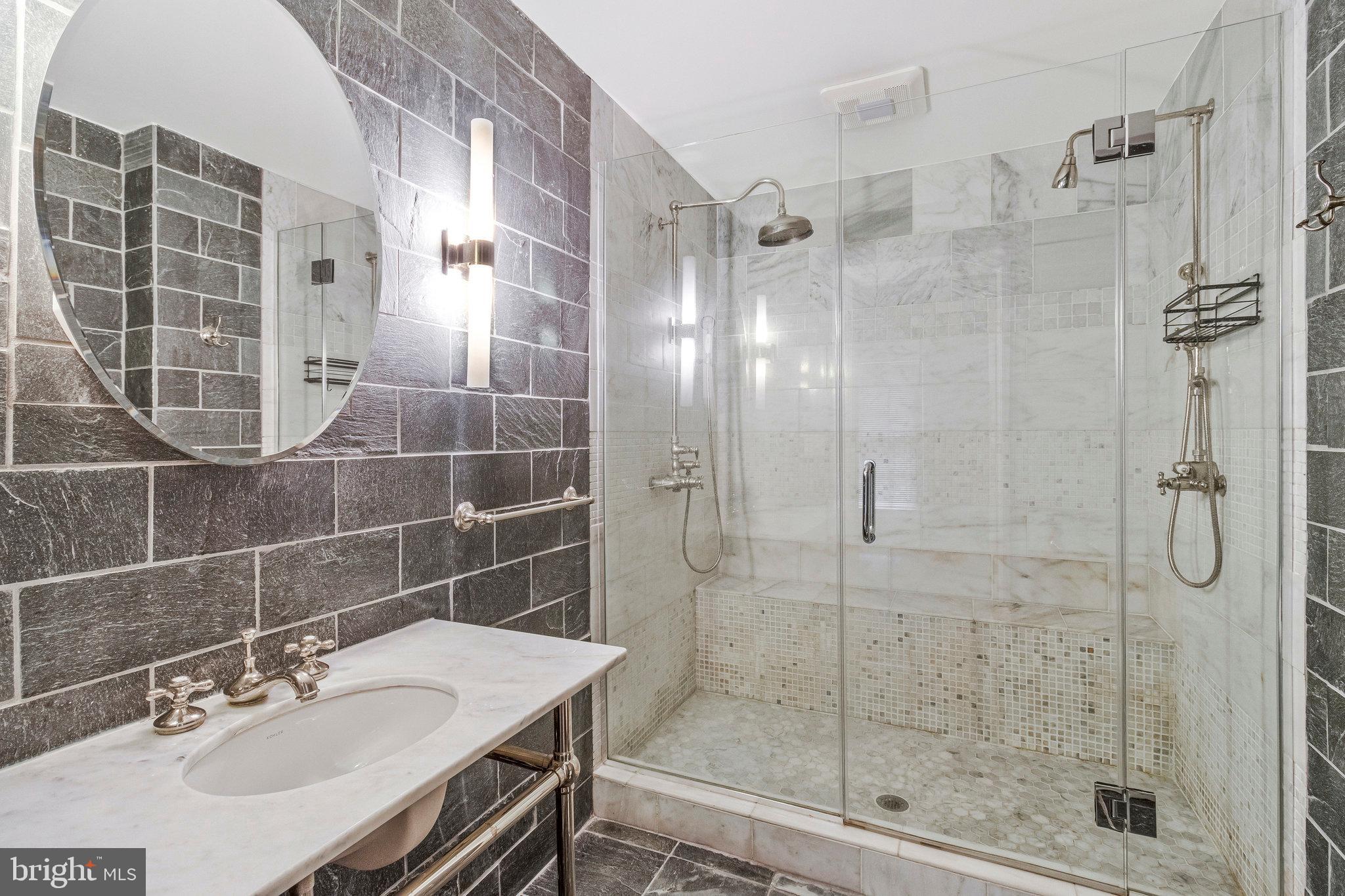 FALCON RIDGE - Residential