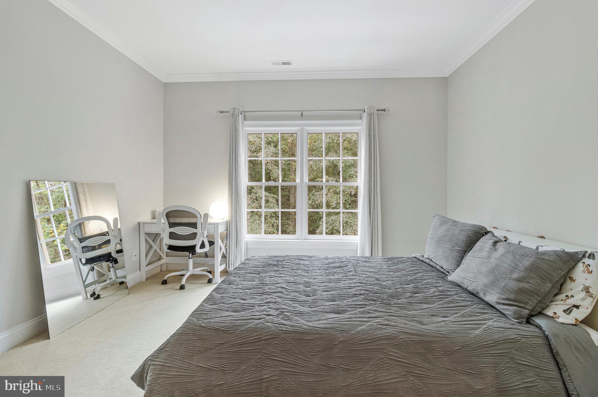 FALCON RIDGE - Residential