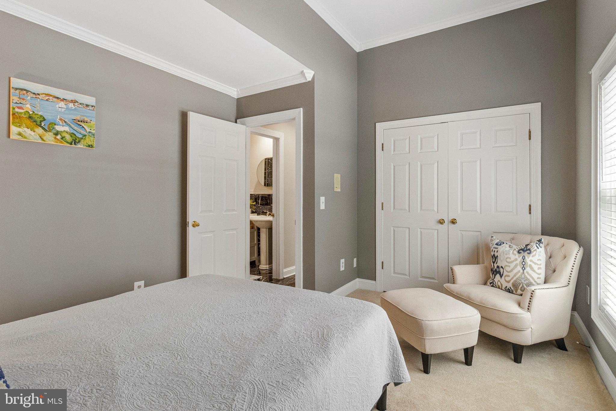 FALCON RIDGE - Residential