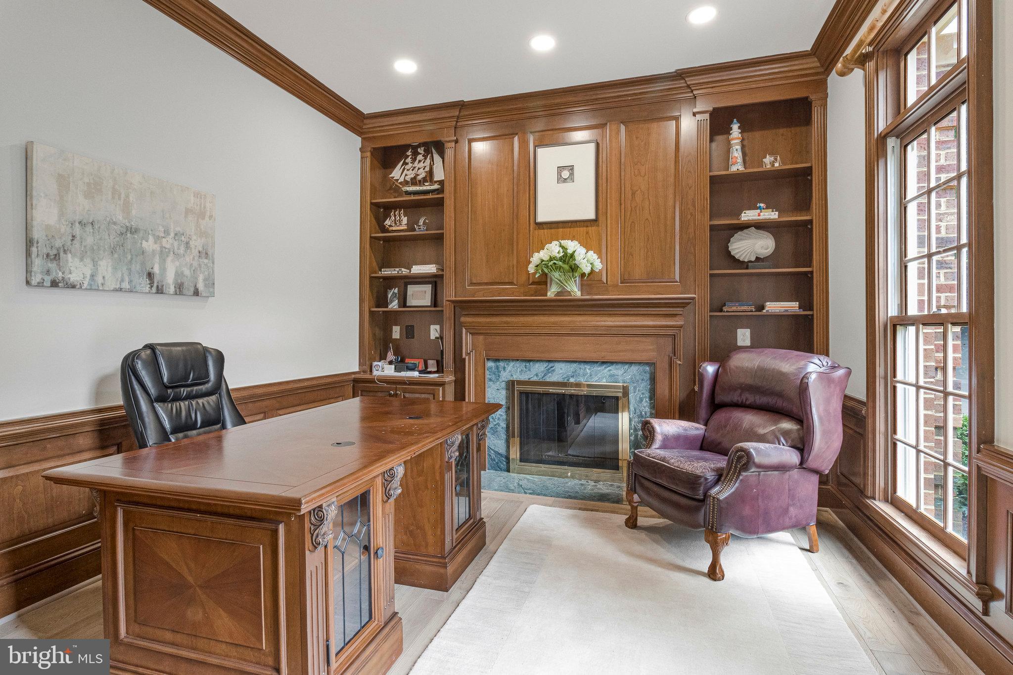 FALCON RIDGE - Residential