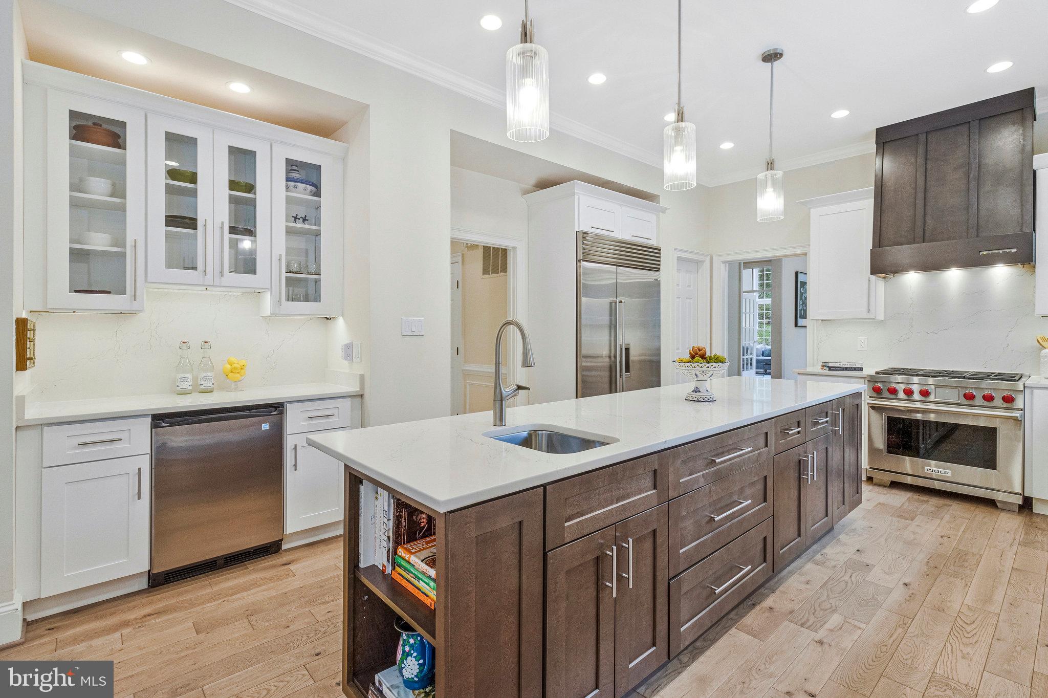 FALCON RIDGE - Residential