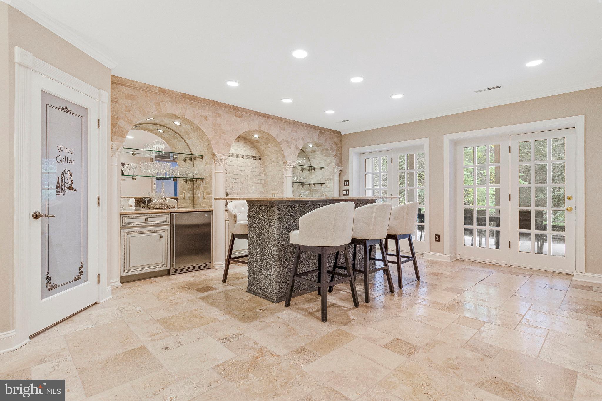 FALCON RIDGE - Residential