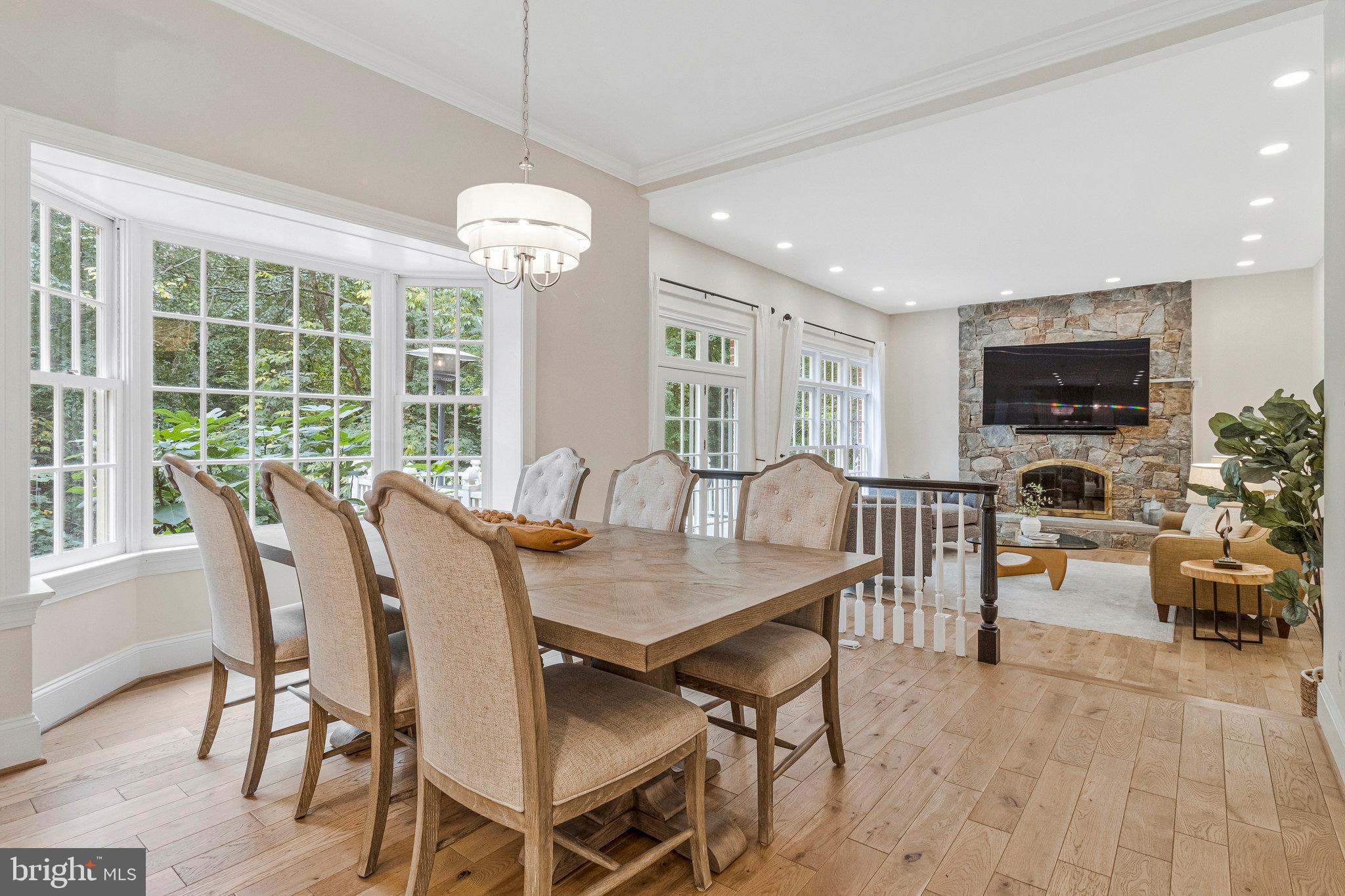 FALCON RIDGE - Residential