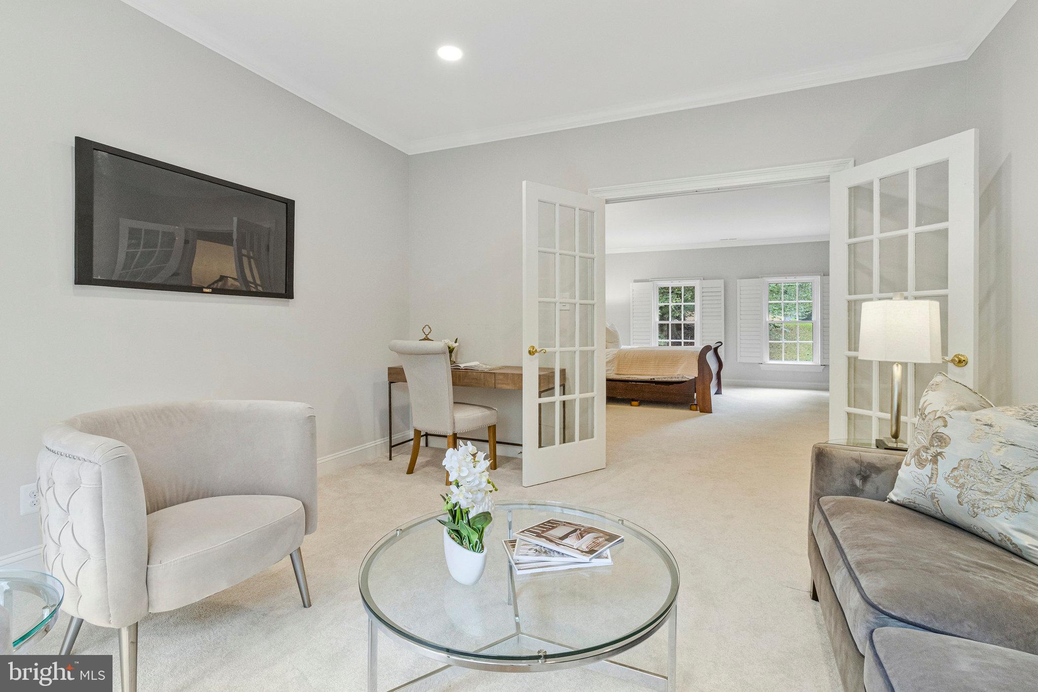 FALCON RIDGE - Residential