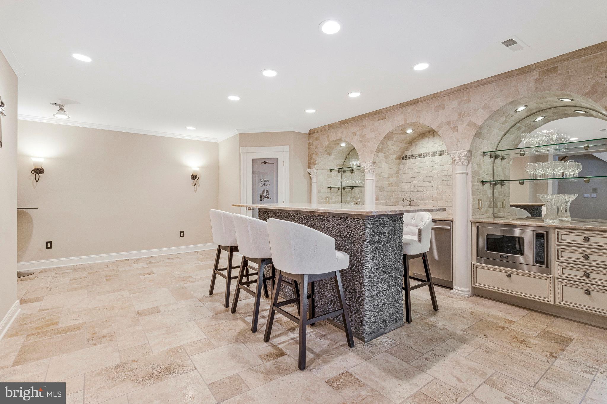 FALCON RIDGE - Residential