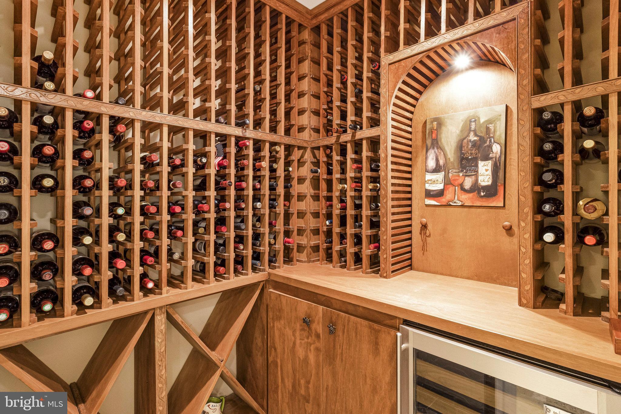 FALCON RIDGE - Residential