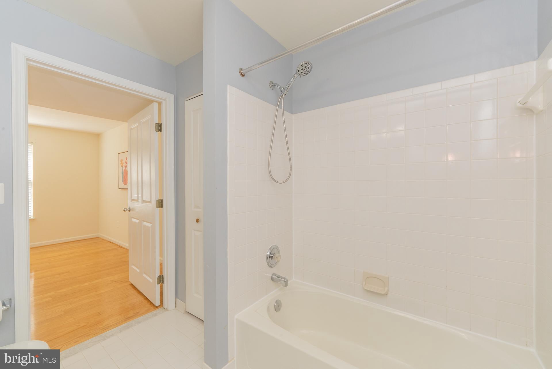 FAIRMONT - Residential Lease