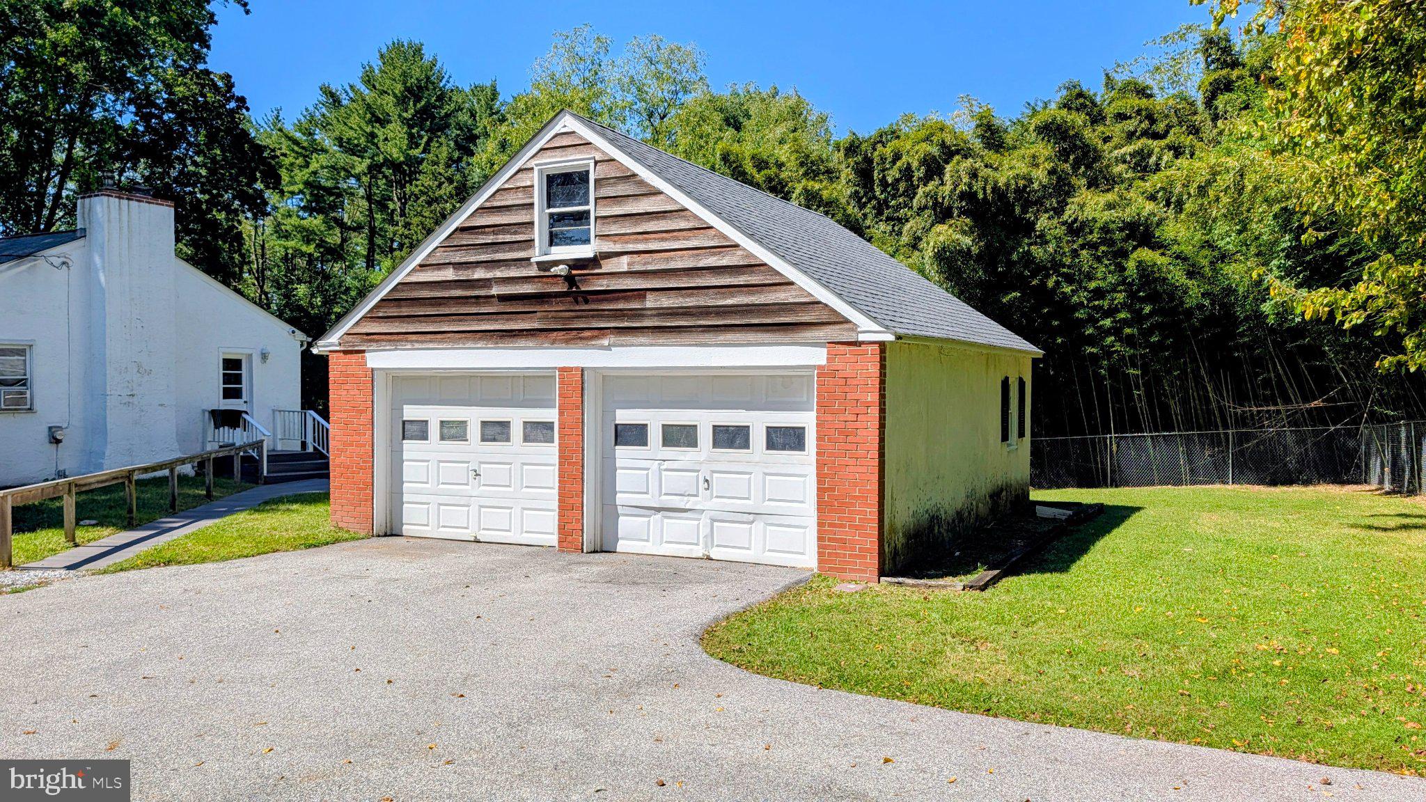 15 LOCKSLEY ROAD