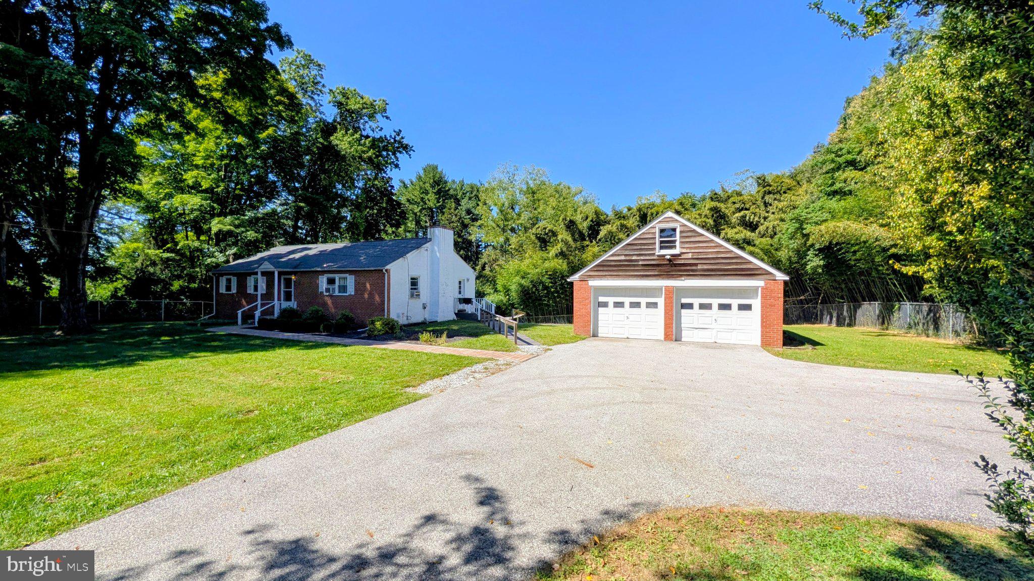 15 LOCKSLEY ROAD