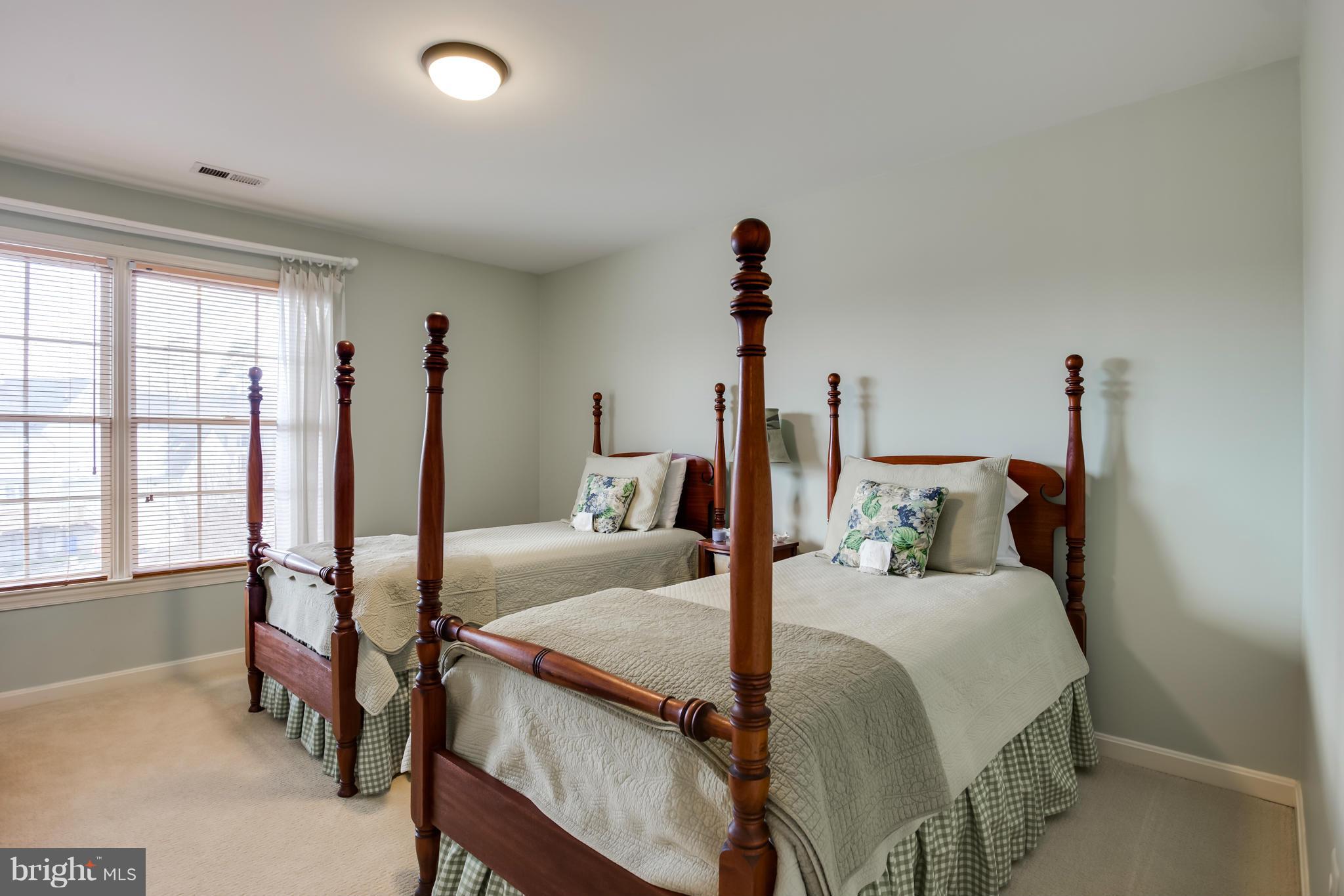 AUSTIN RIDGE - Residential