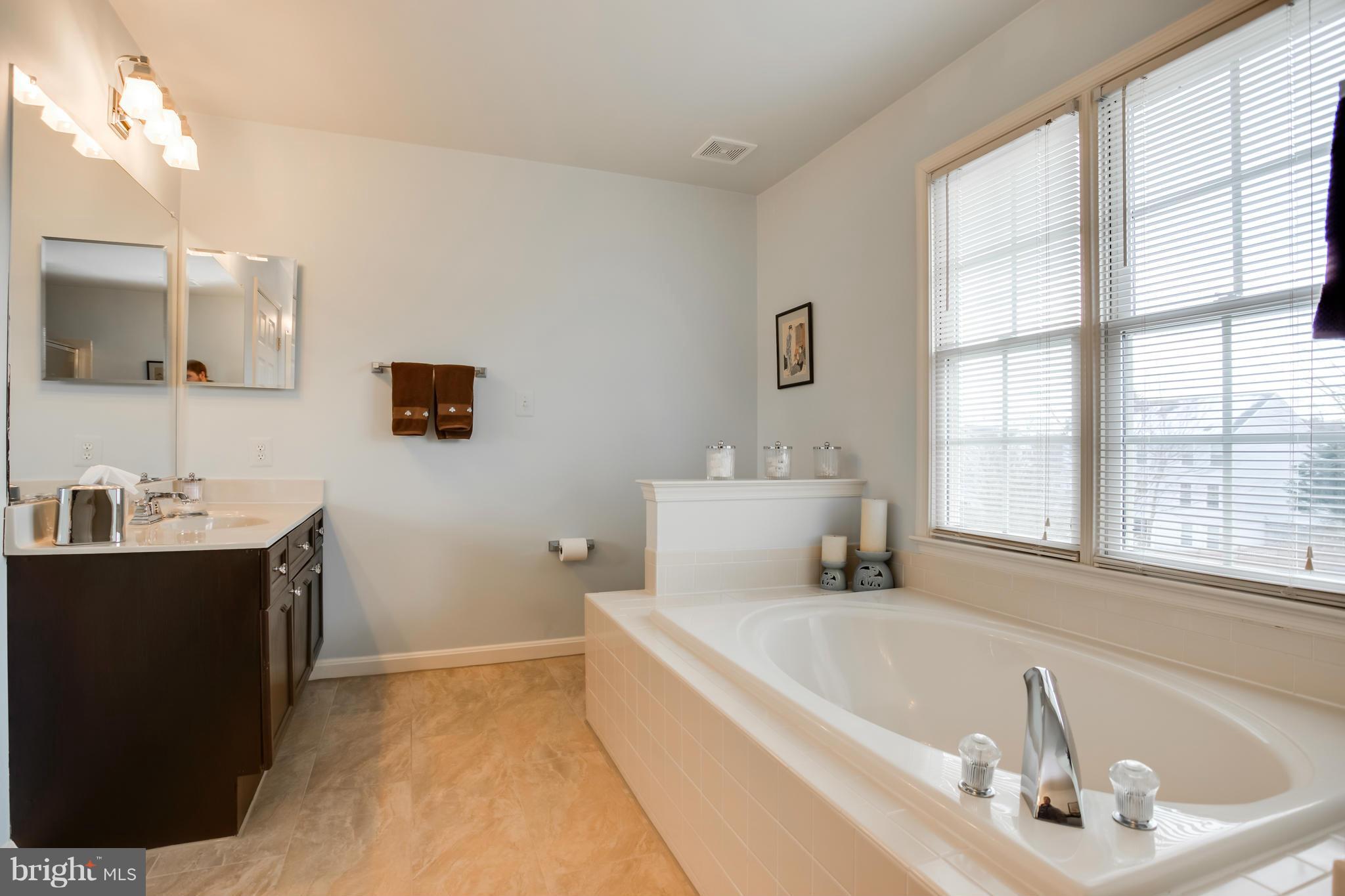 AUSTIN RIDGE - Residential