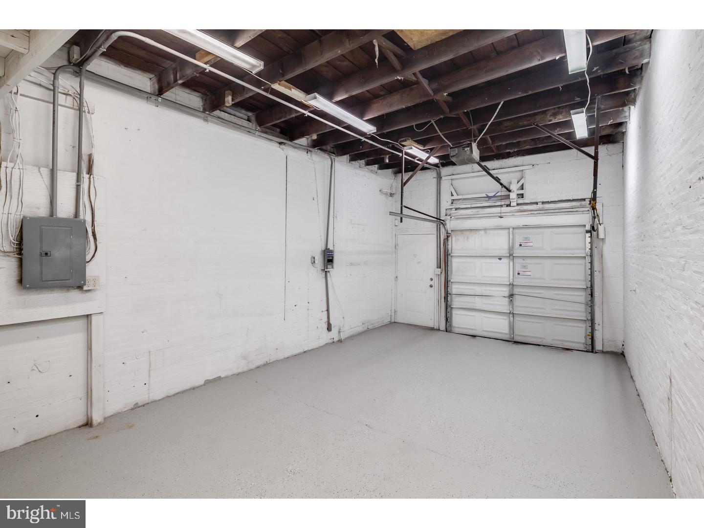 PORT RICHMOND - Residential