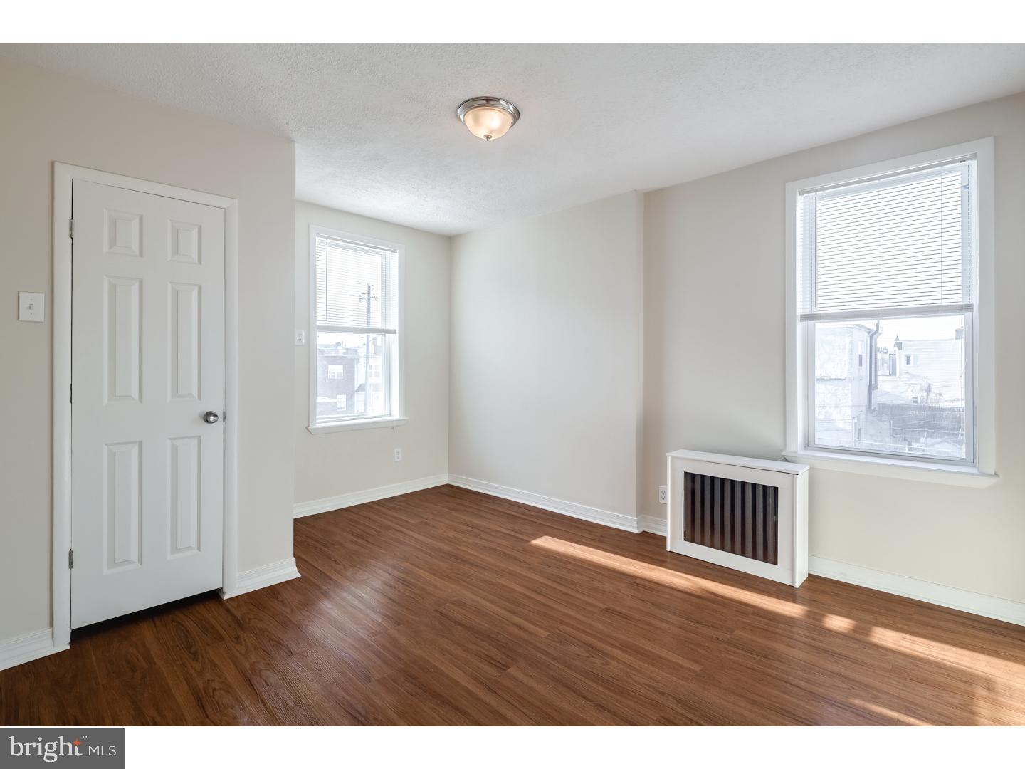 PORT RICHMOND - Residential