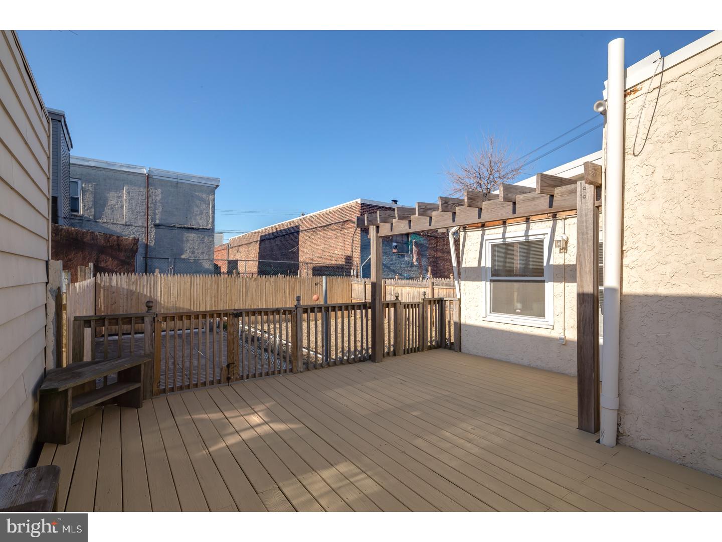 PORT RICHMOND - Residential