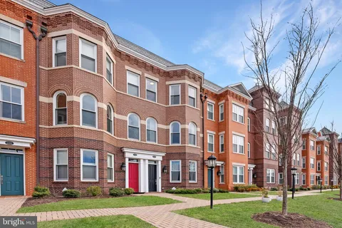 1117 E Abingdon Drive, Alexandria, VA 22314 - MLS#: VAAX2042210