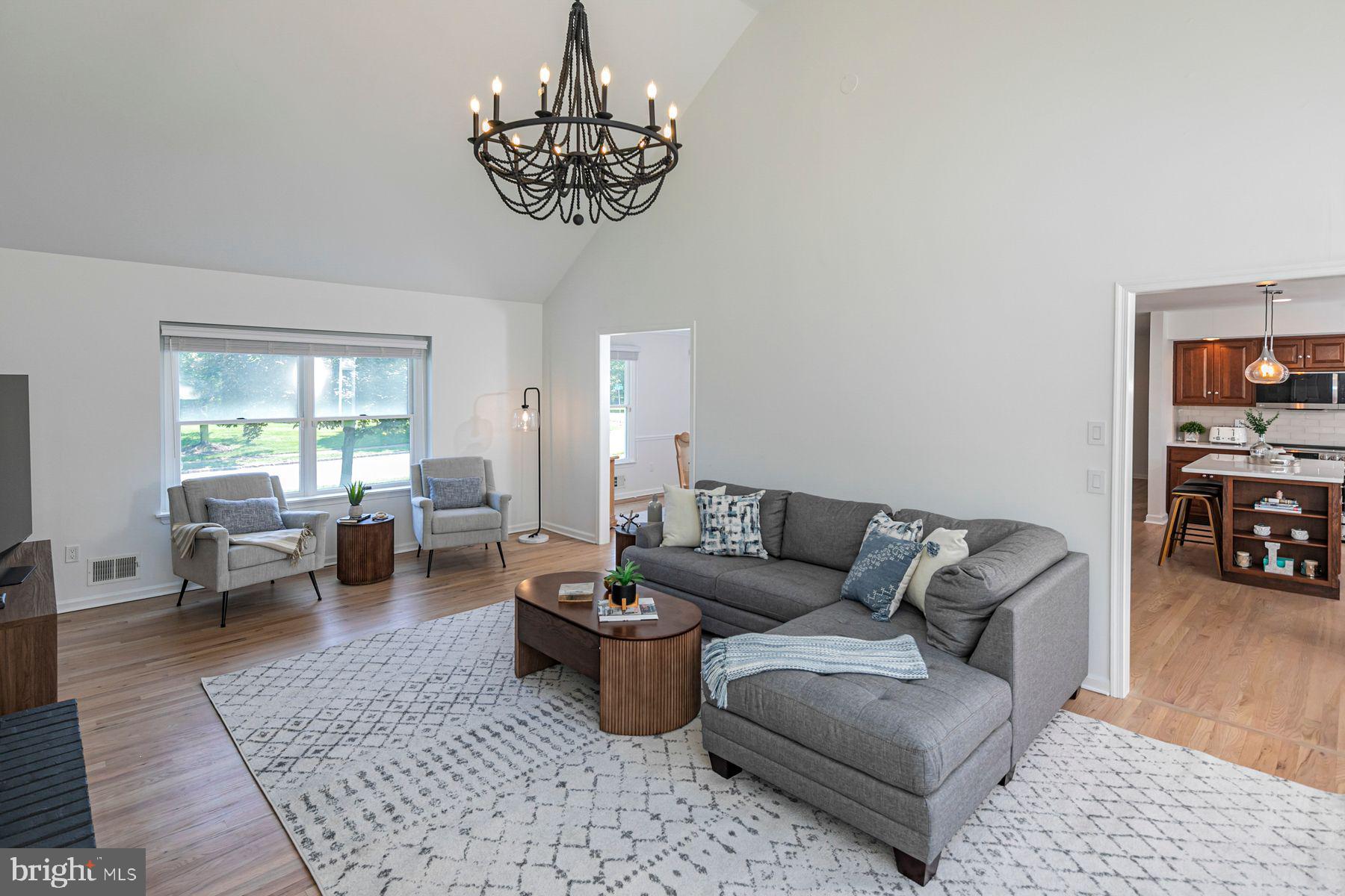 5 OAK RIDGE DRIVE