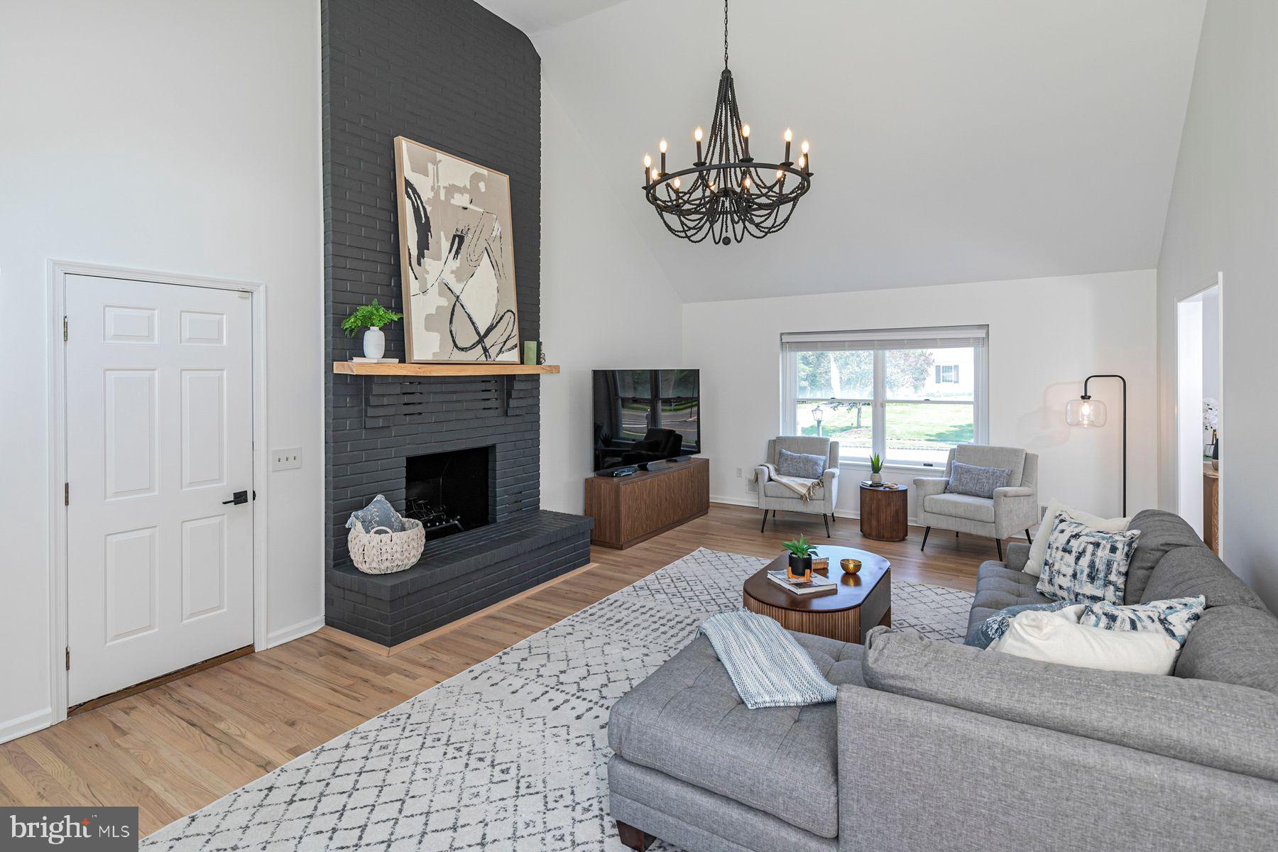 5 OAK RIDGE DRIVE
