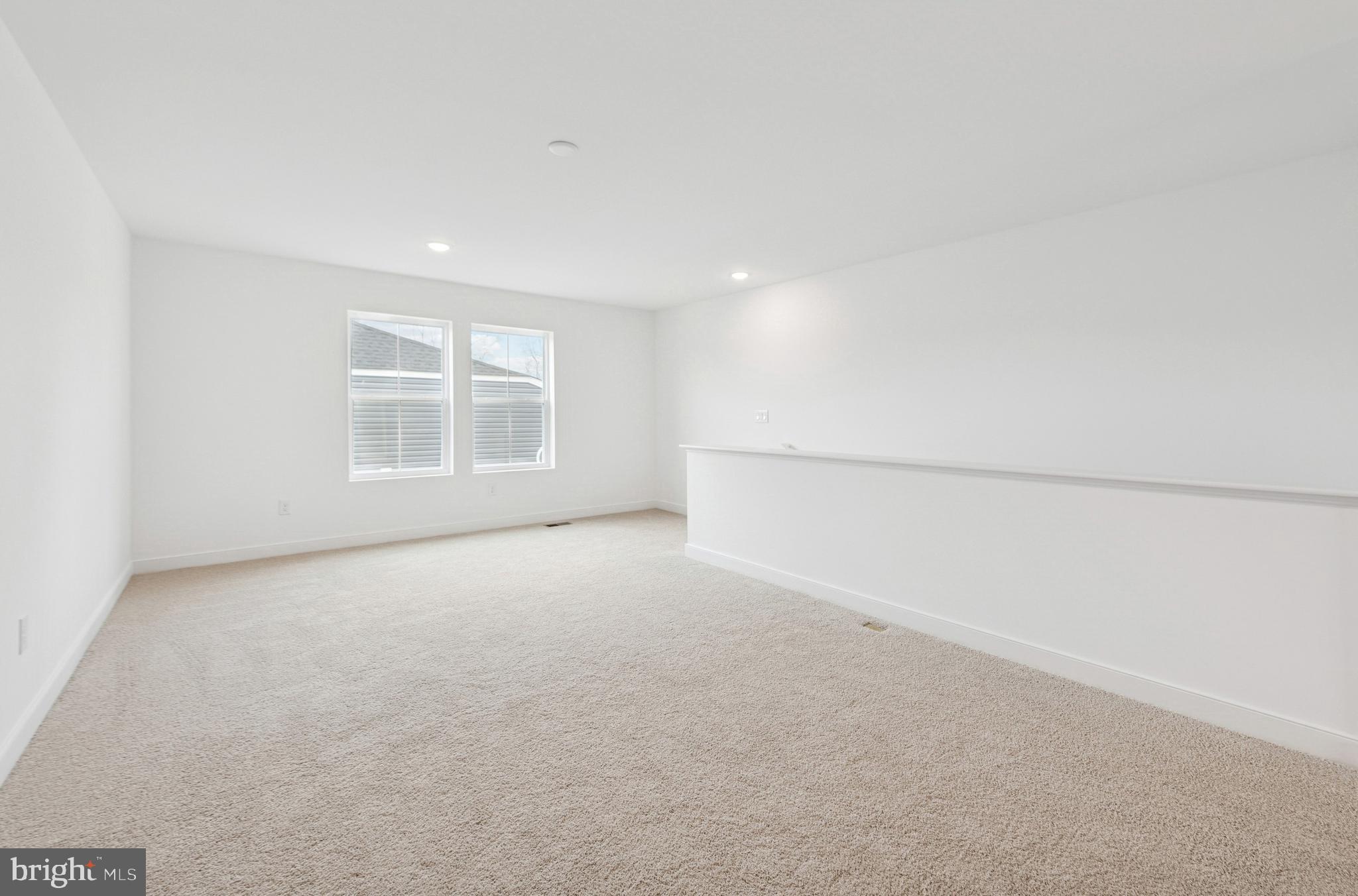 FOUR SEASONS AT KENT ISLAND - Residential