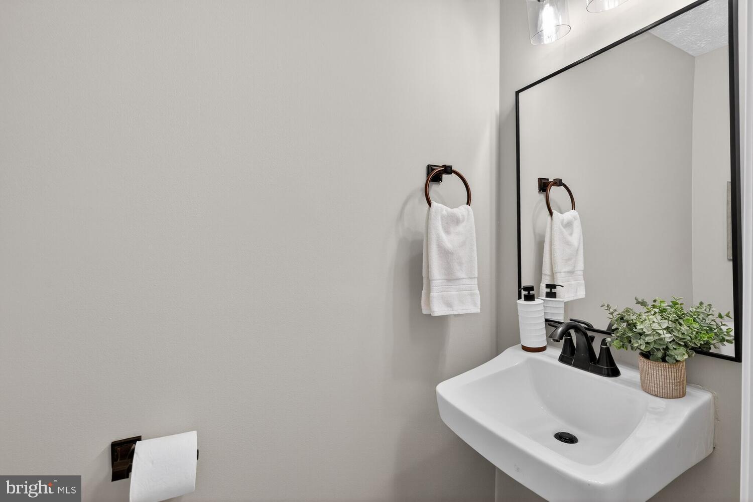 NEWINGTON FOREST - Residential