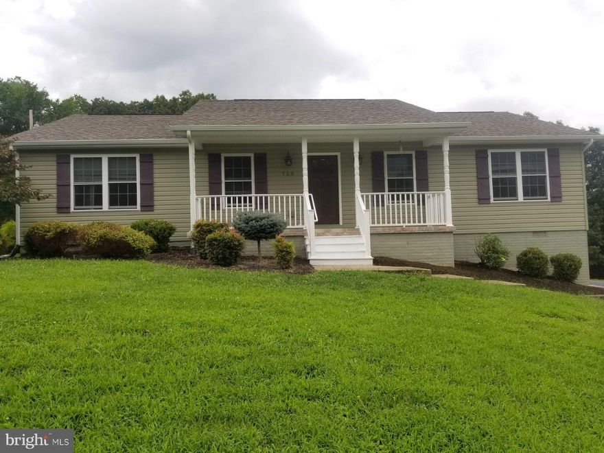 3 bedroom 2.5 bath ranch with full basement. Laminate flooring throughout. Laundry on main level. Open floor plan for kitchen and living room. Large kitchen island and enormous walk in pantry. Master bedroom features 2 single bowl vanites and separate makeup vanity area. 2 walk in master closets. Half of basement is made into an apartment and other half is unfinished for storage.