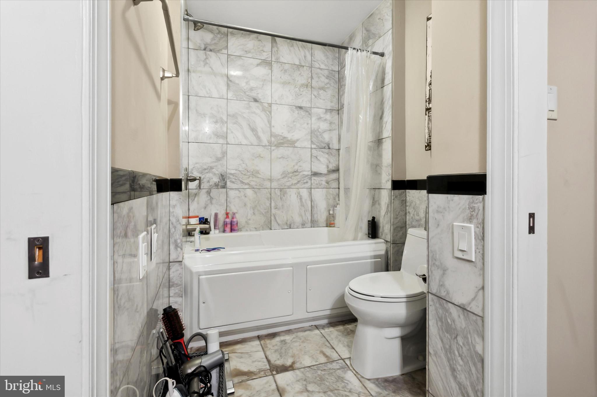 OLD CITY - Residential Lease