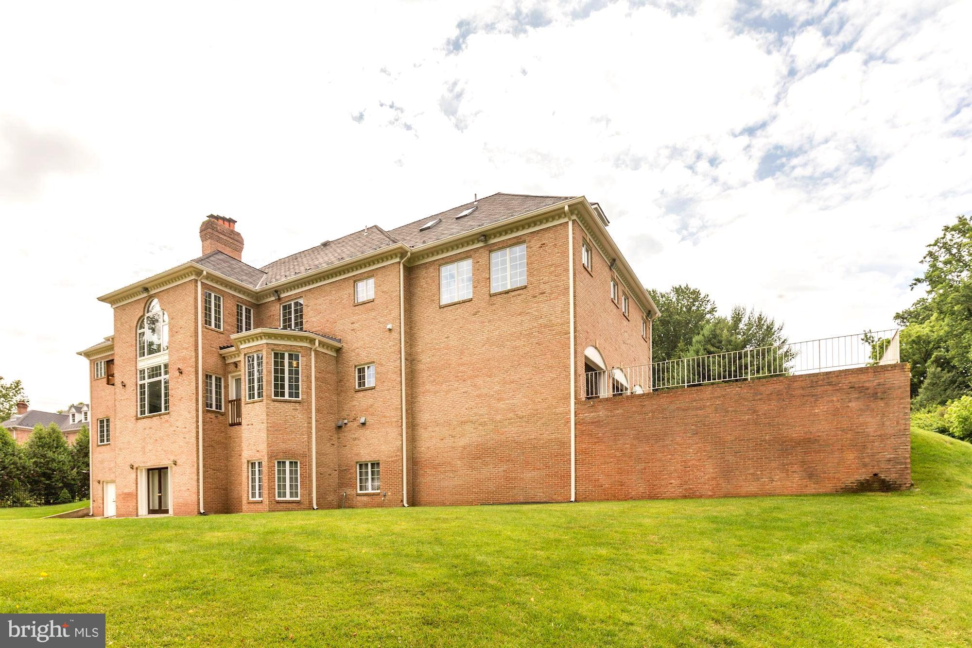 BEAUFORT PARK - Residential Lease