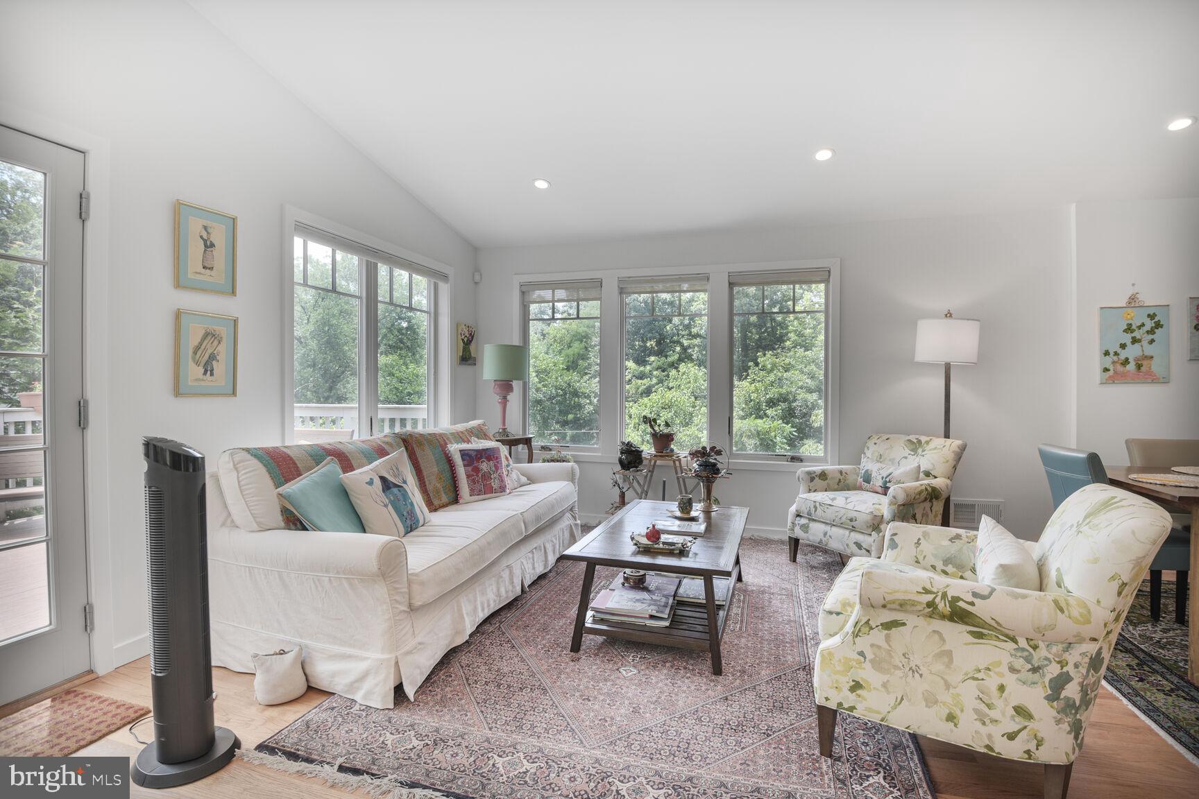 GLEN ECHO HEIGHTS - Residential