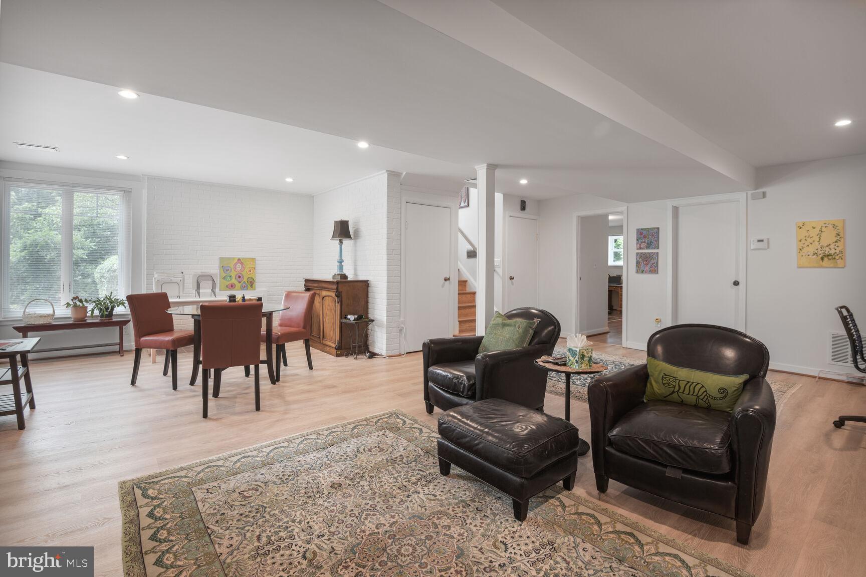 GLEN ECHO HEIGHTS - Residential