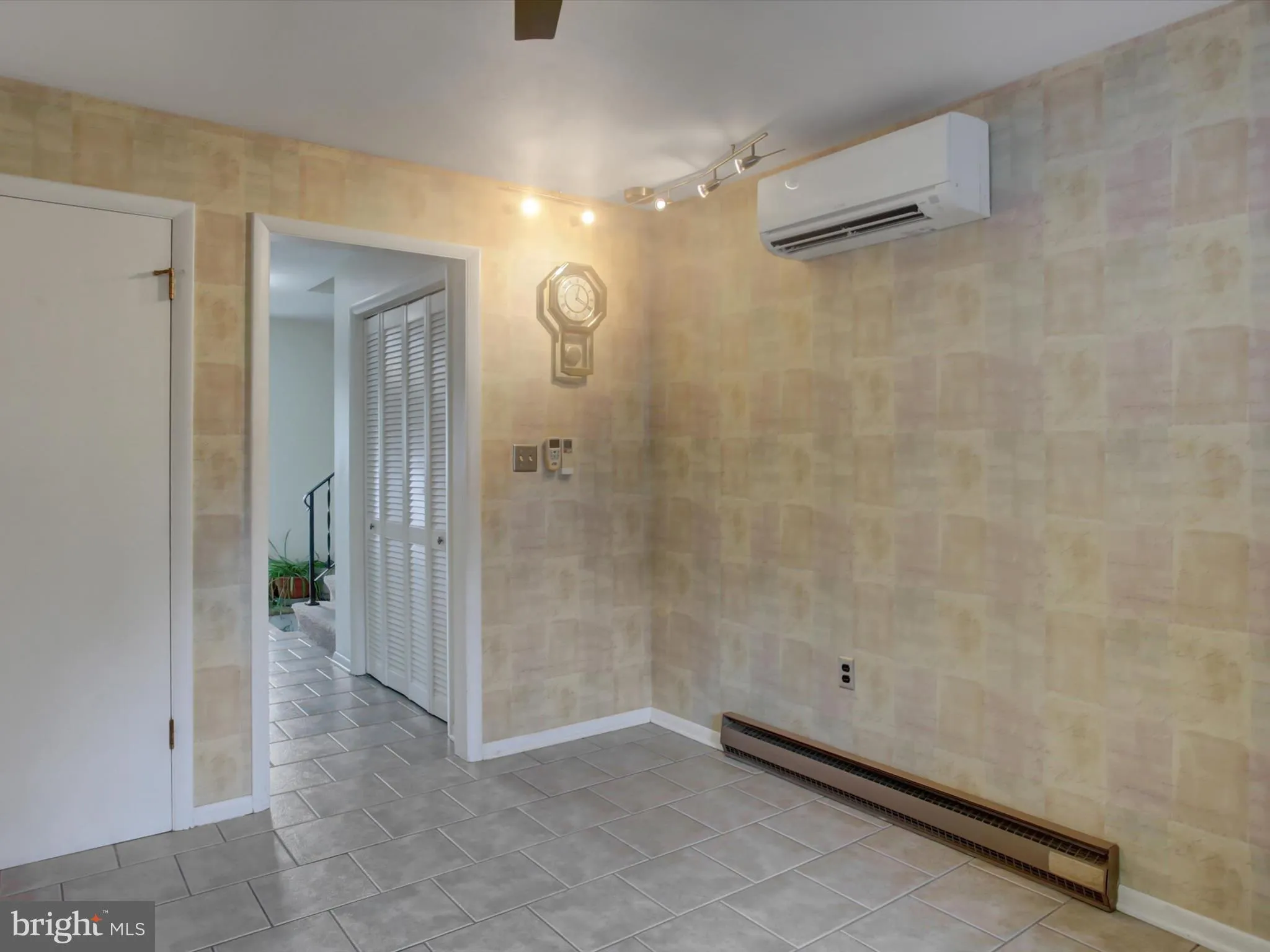 Chambersburg, Pennsylvania 17202, United States, 4 Bedrooms Bedrooms, ,3 BathroomsBathrooms,Residential,Active,226347