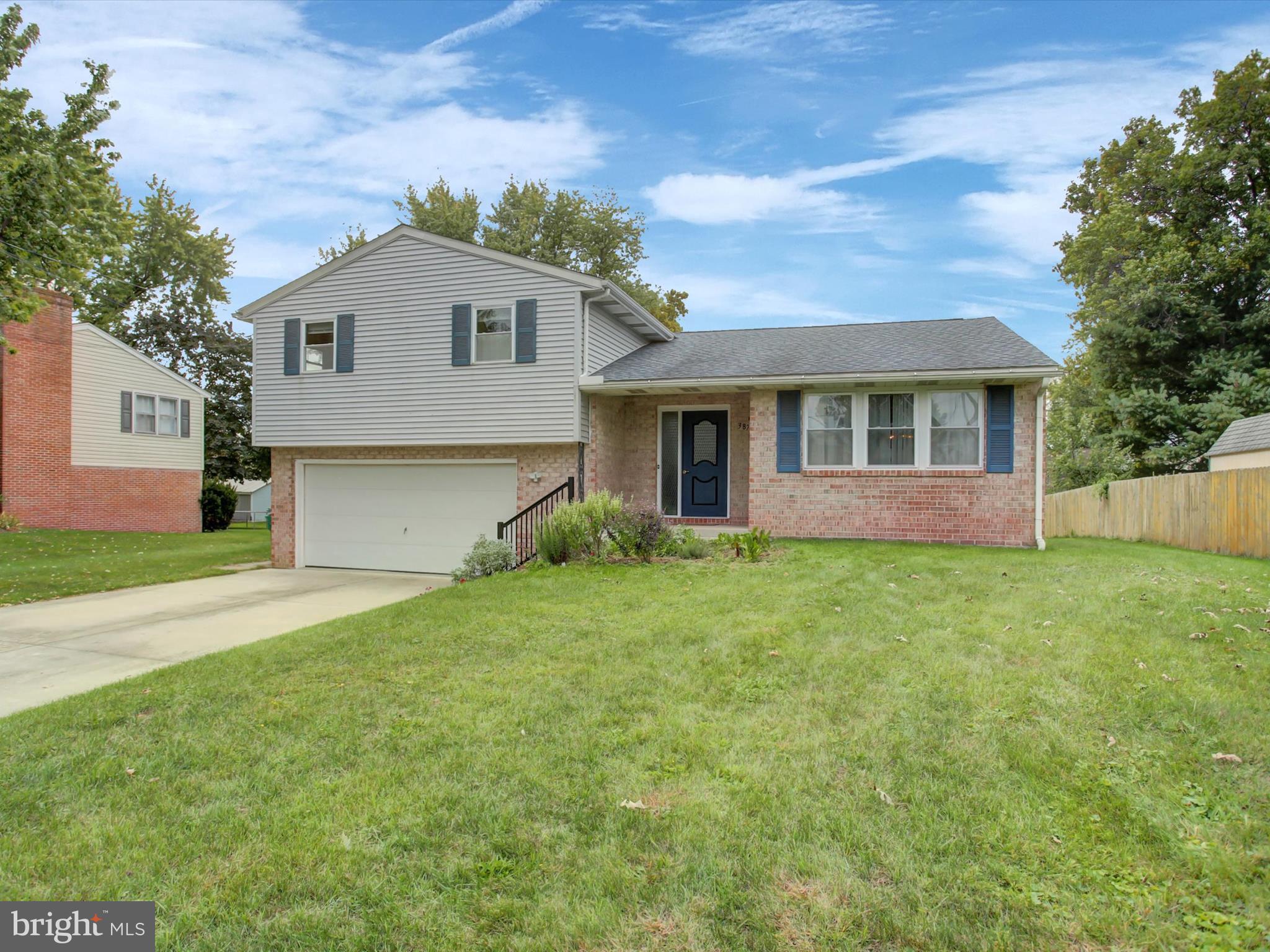 3870 RICKLYN DRIVE