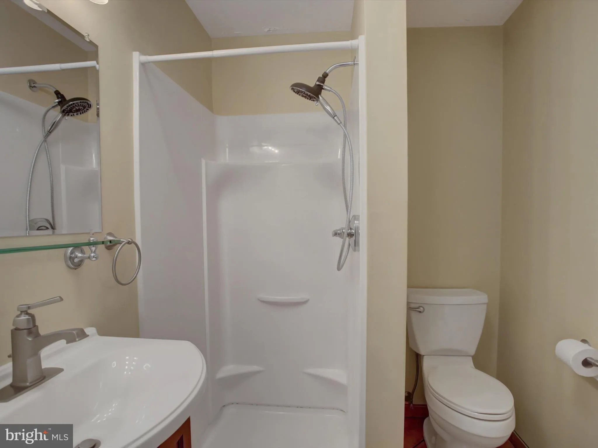 Chambersburg, Pennsylvania 17202, United States, 4 Bedrooms Bedrooms, ,3 BathroomsBathrooms,Residential,Active,226347