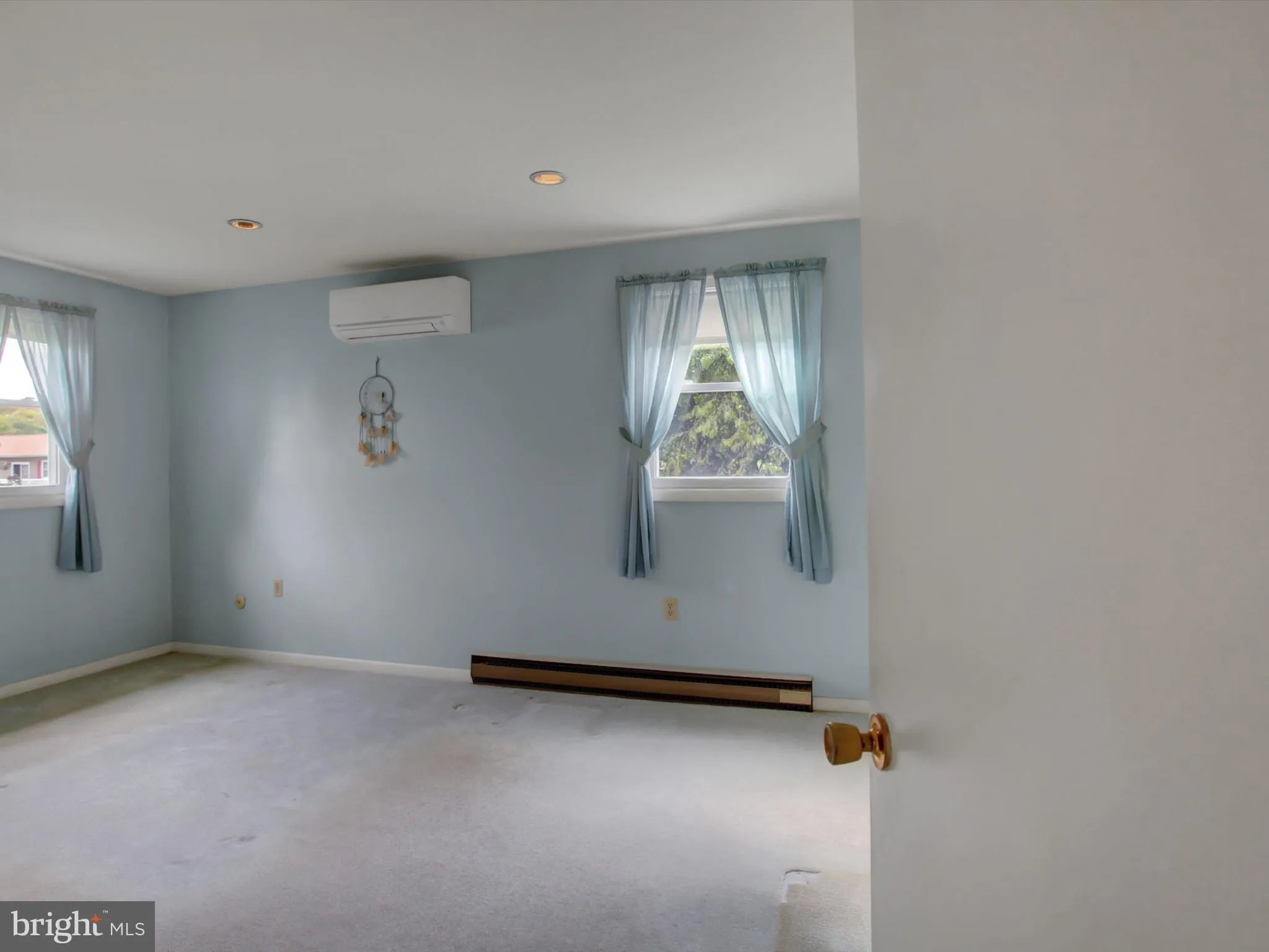 Chambersburg, Pennsylvania 17202, United States, 4 Bedrooms Bedrooms, ,3 BathroomsBathrooms,Residential,Active,226347