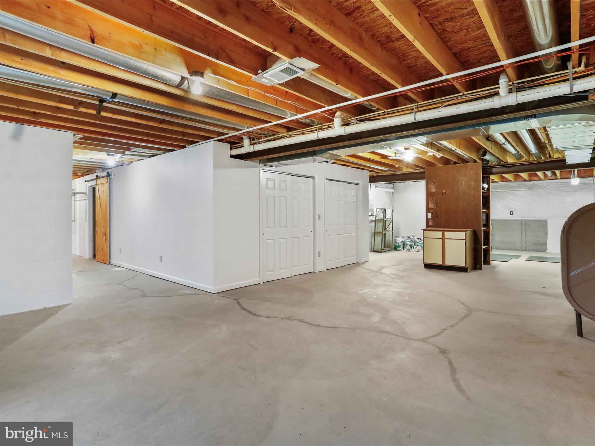 ROUND TOP ESTATES - Residential