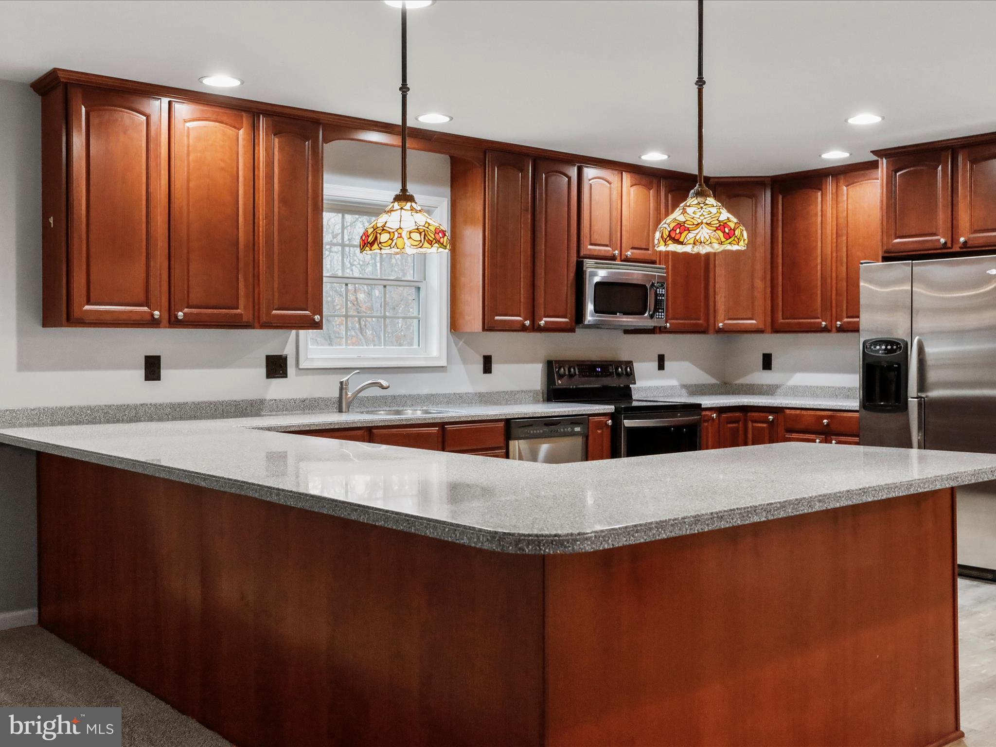 ROUND TOP ESTATES - Residential