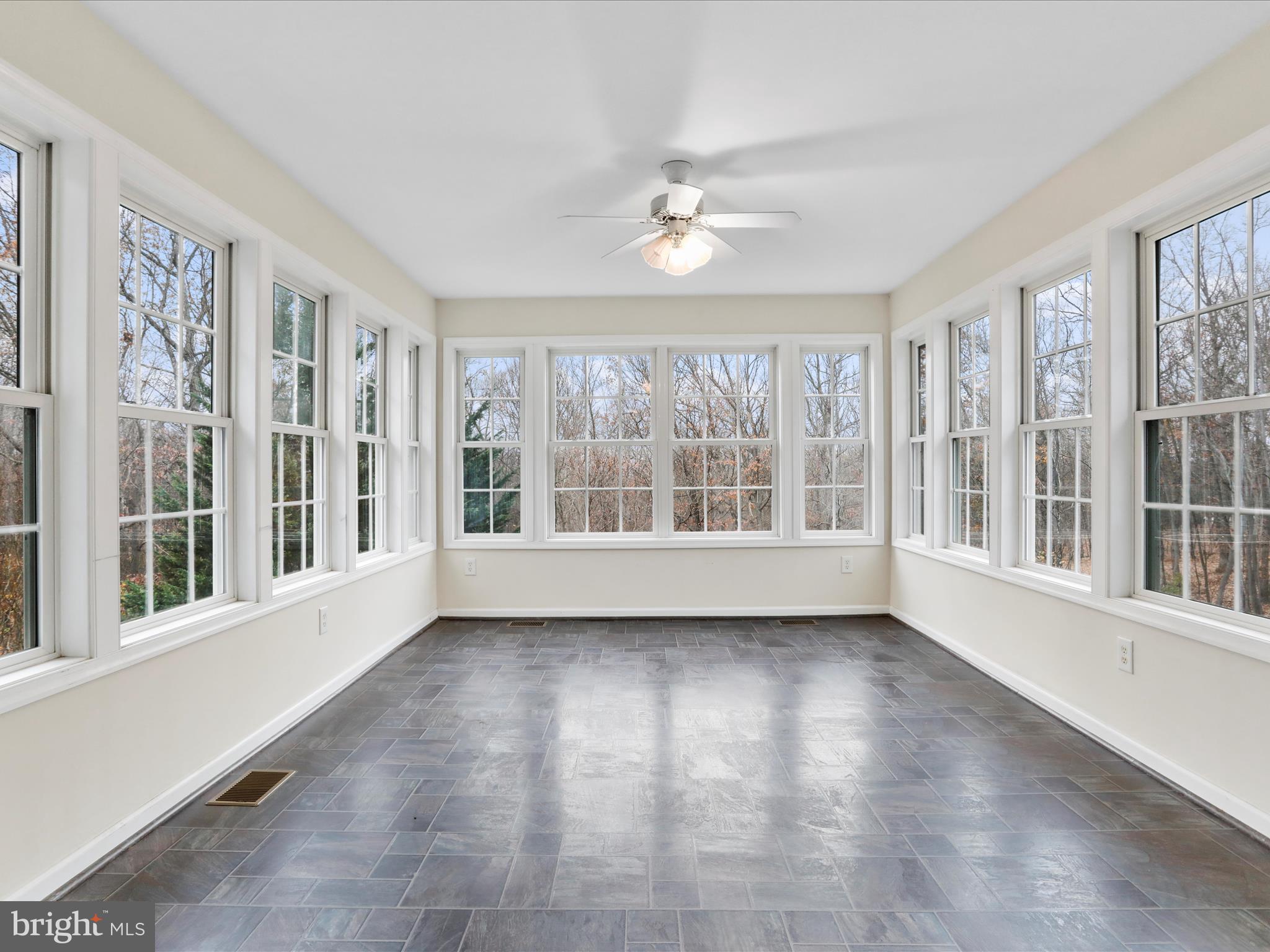 ROUND TOP ESTATES - Residential