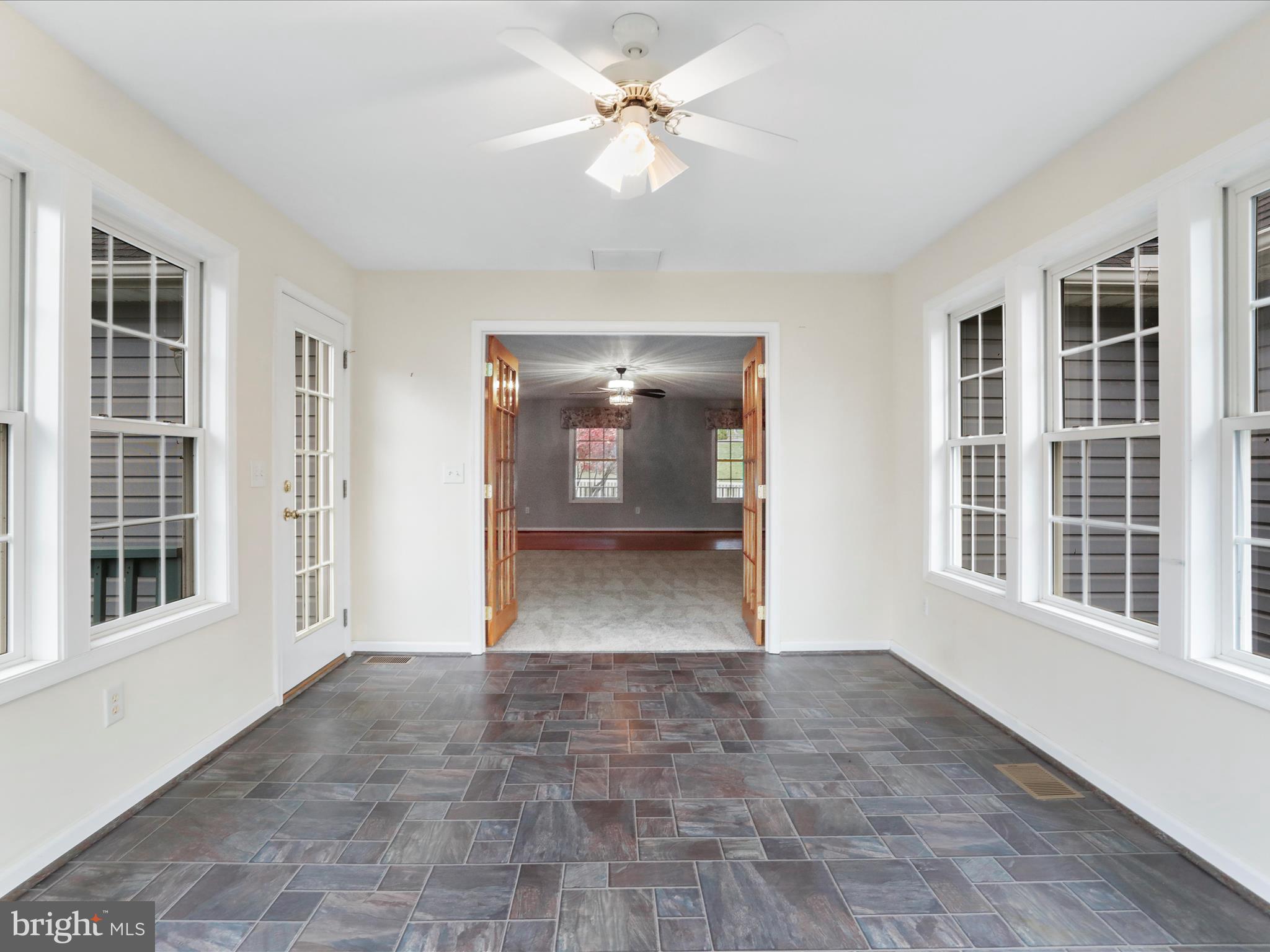 ROUND TOP ESTATES - Residential