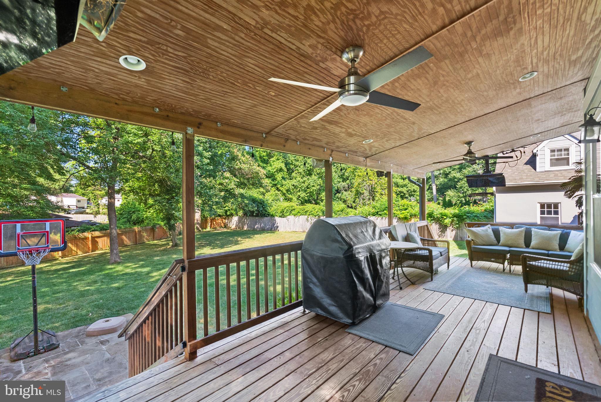 BRADDOCK ACRES - Residential