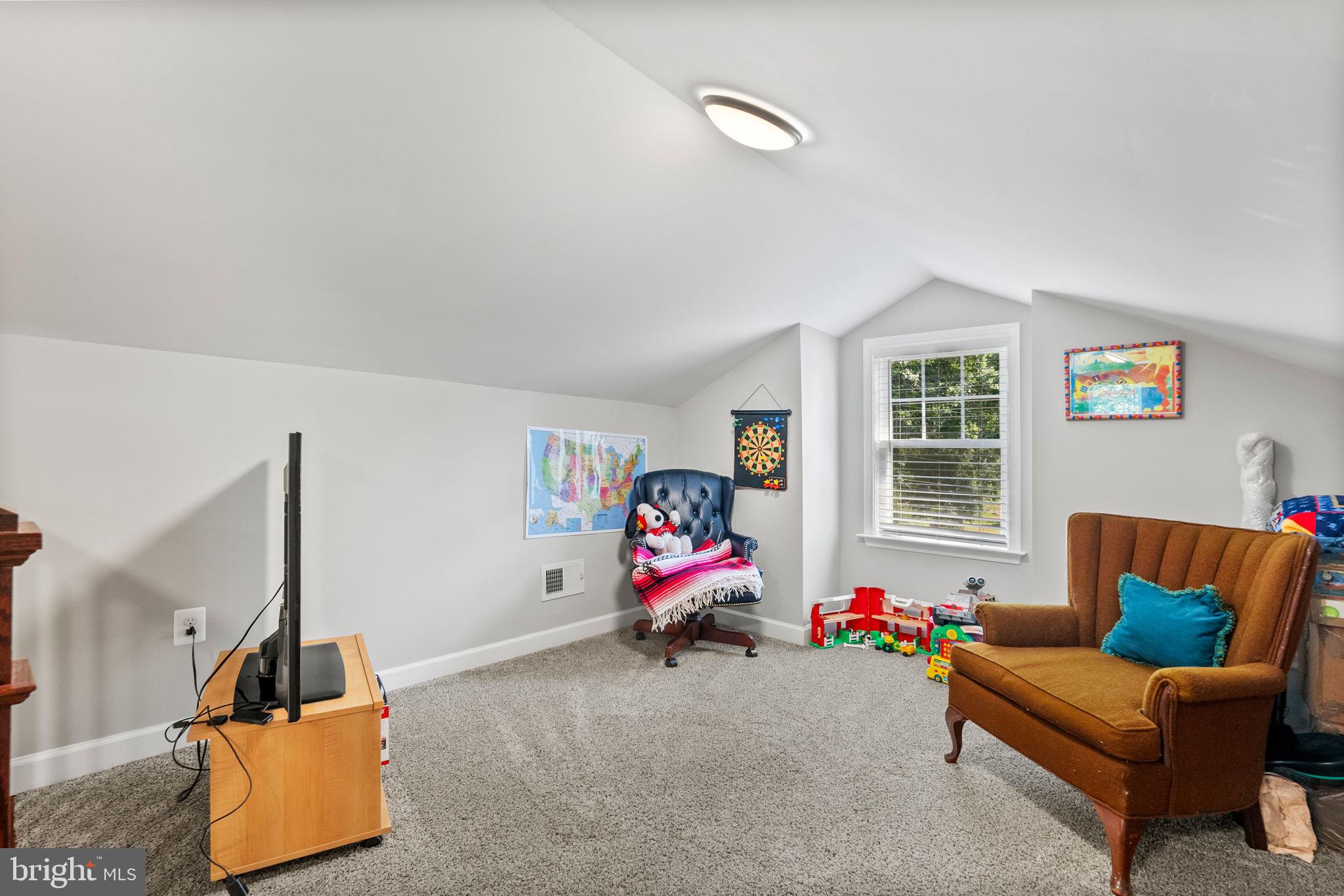 BRADDOCK ACRES - Residential