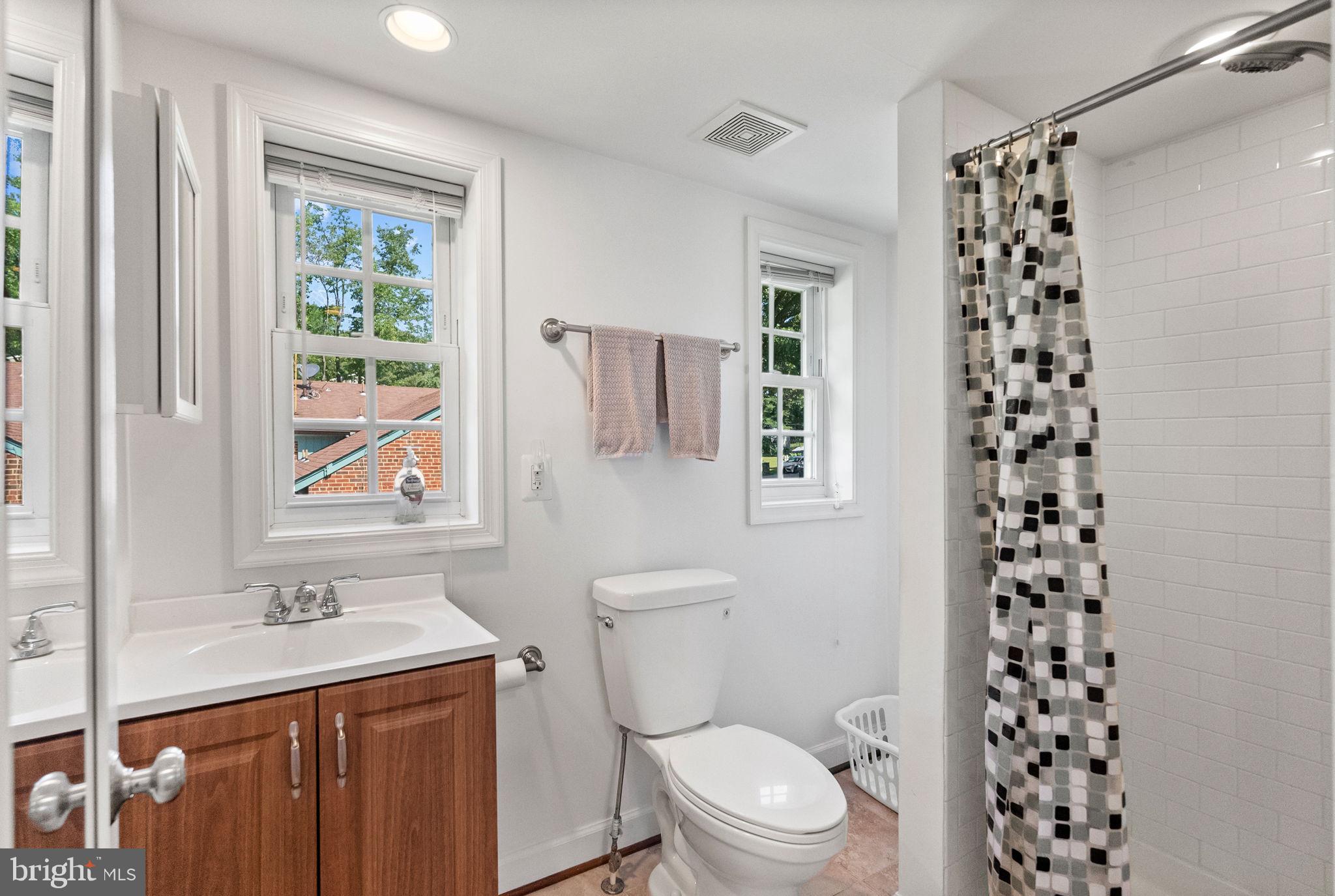 BRADDOCK ACRES - Residential